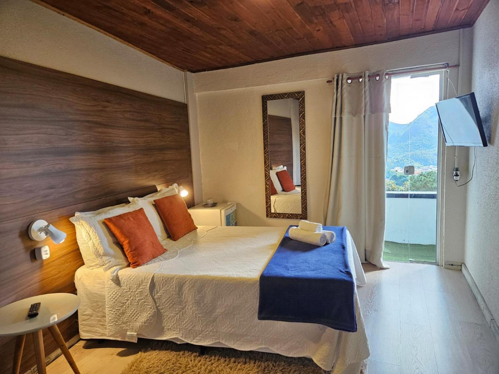 Junior Suite Mountain View
