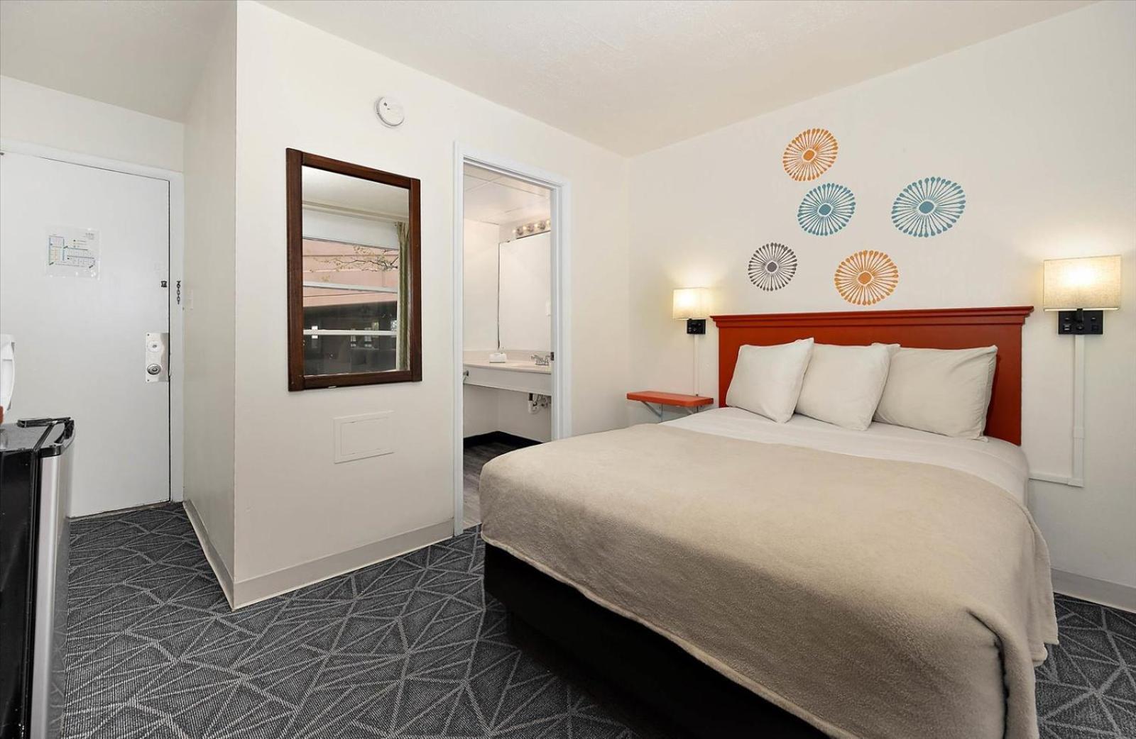 Economy Room 1 double bed