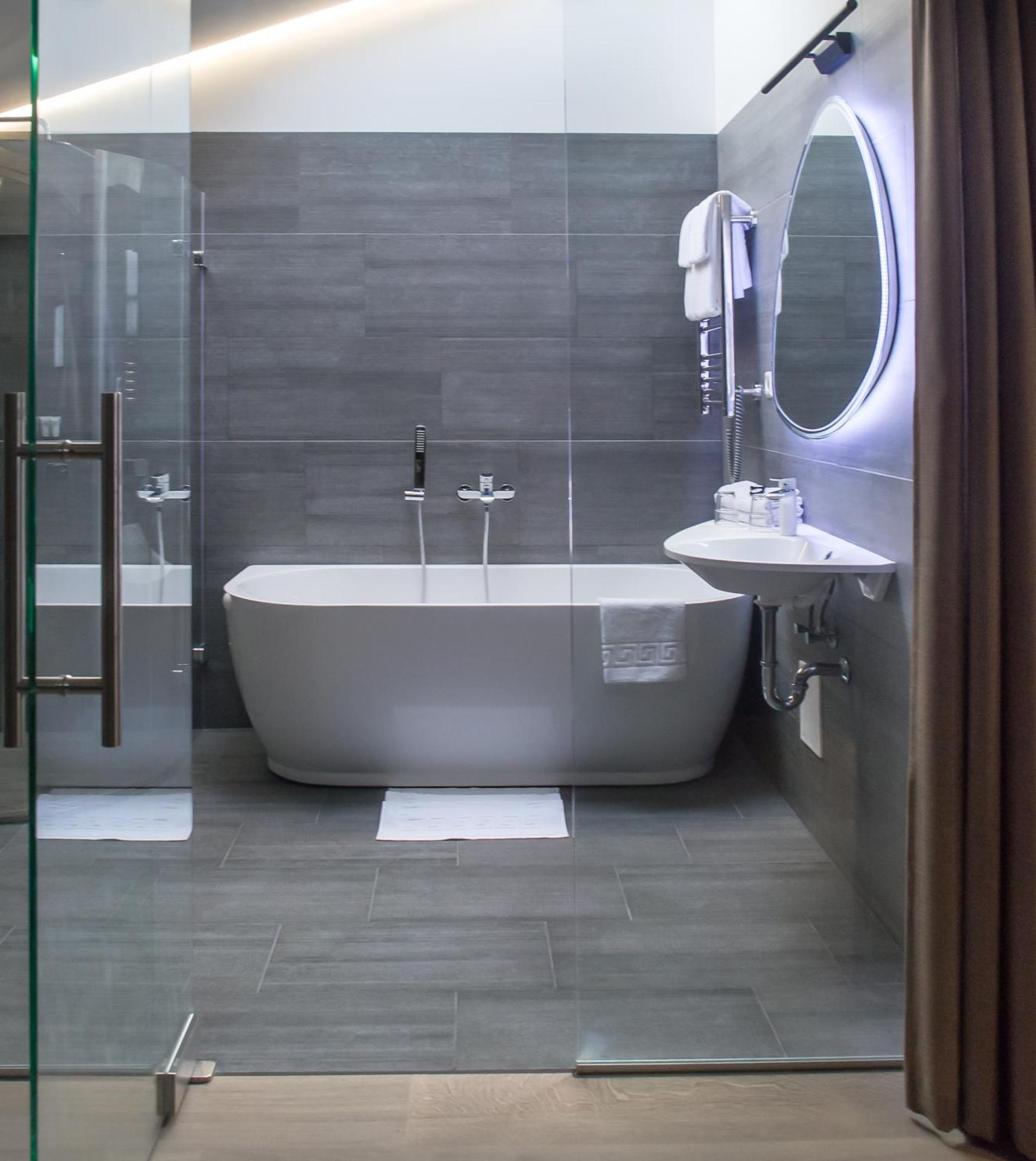 Deluxe Double or Twin Room Balcony