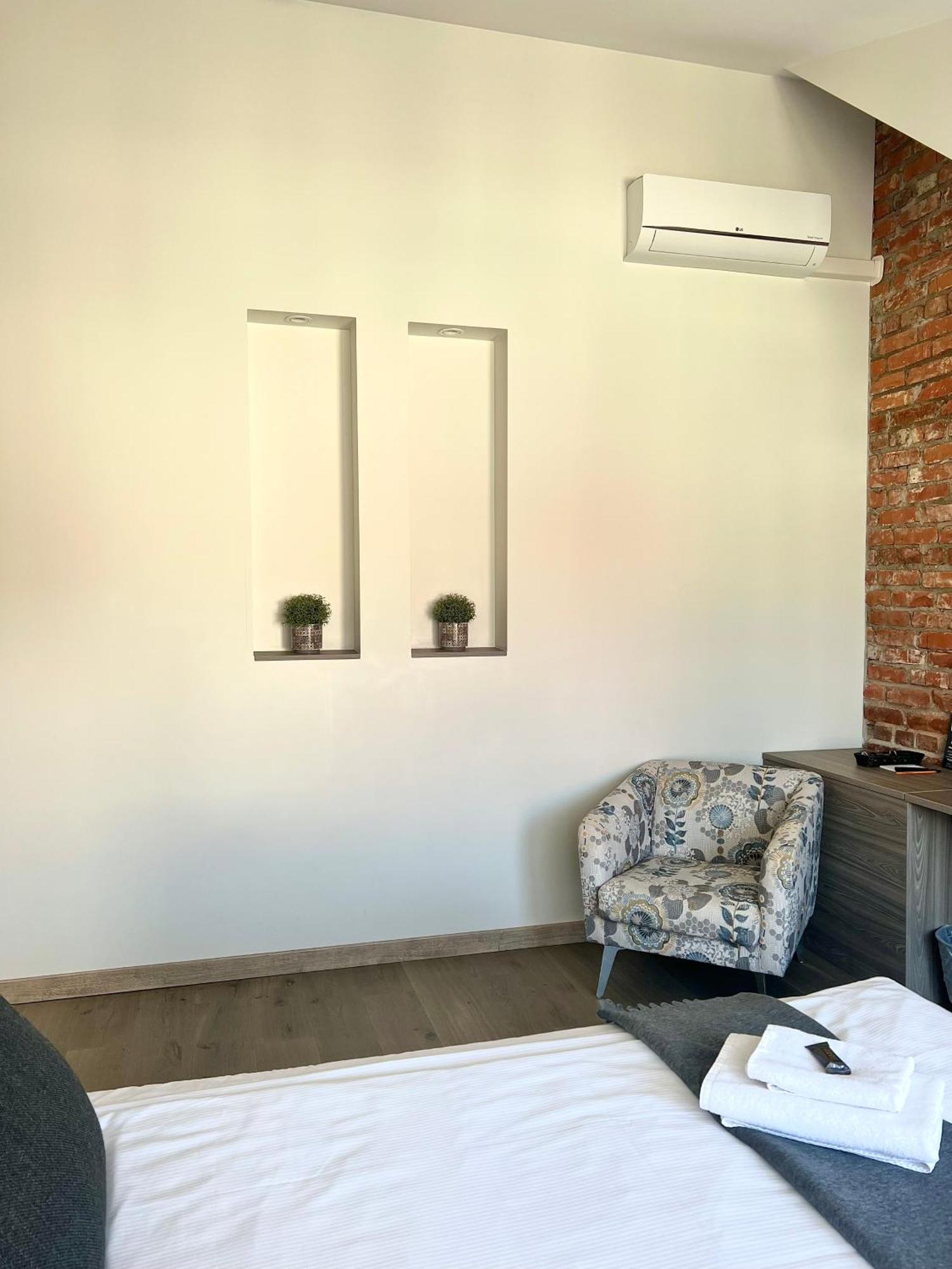 Standard Double or Twin Room Balcony