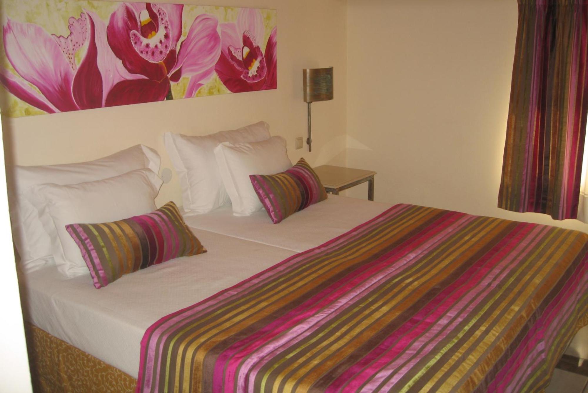 Economy Twin Room