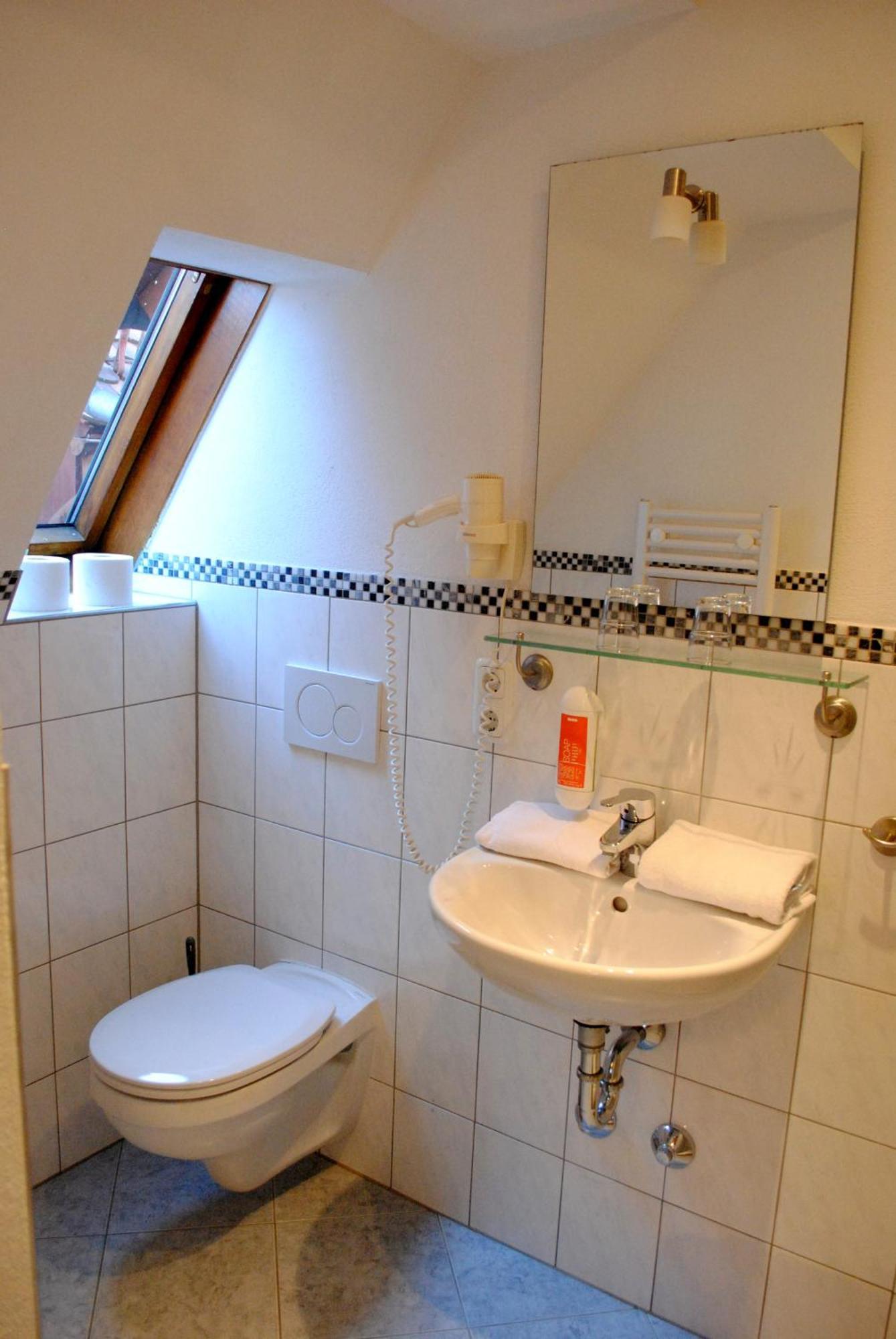 Double Room,1580273949:JPEG
