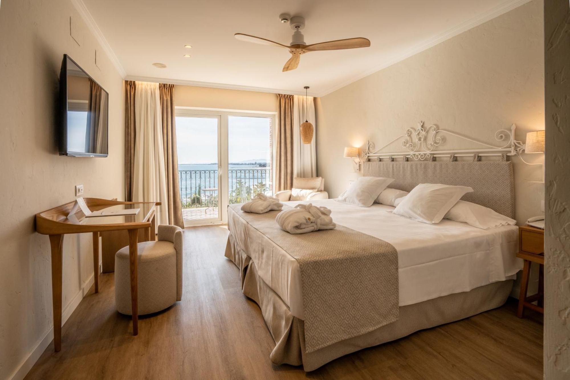 Standard Double Room,1580287807:JPEG