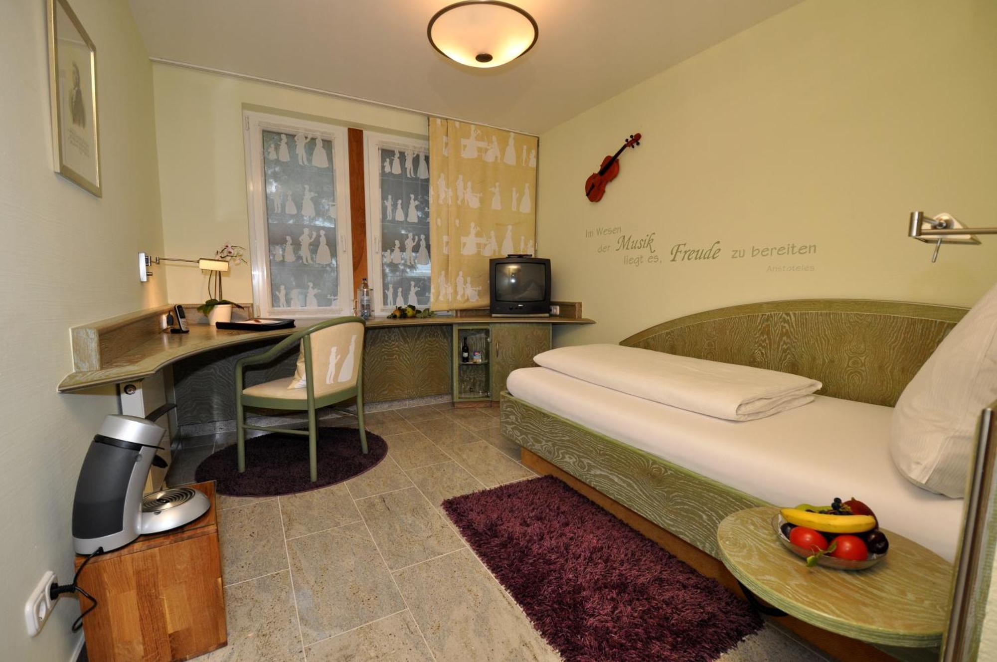 Standard Single Room