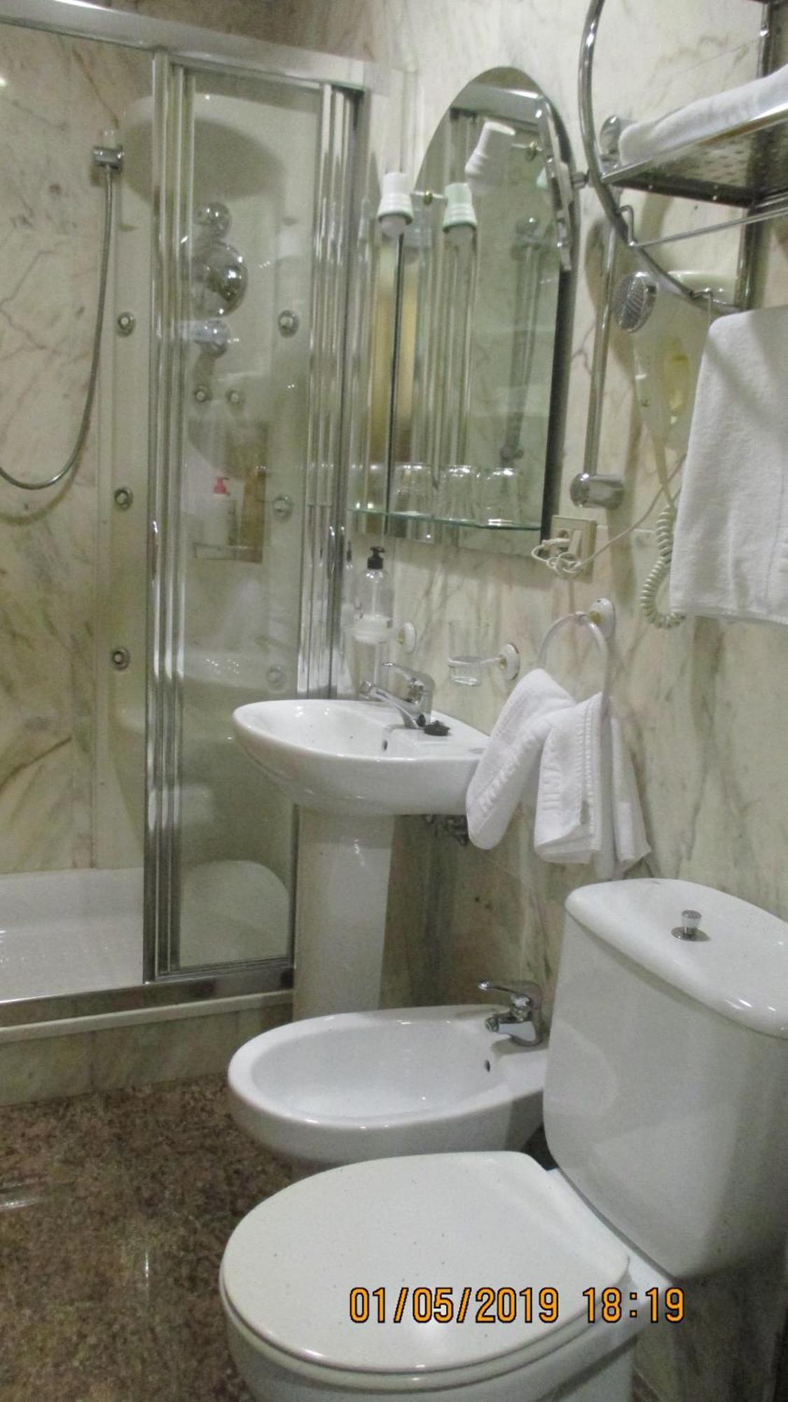 Economy Triple Room