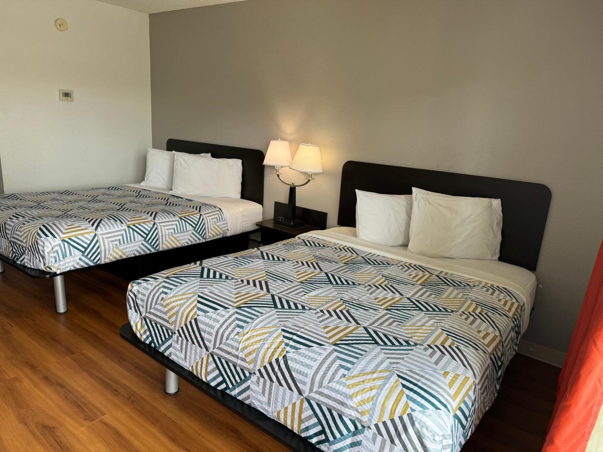 Deluxe Queen Room Two Queen Beds Non-Smoking