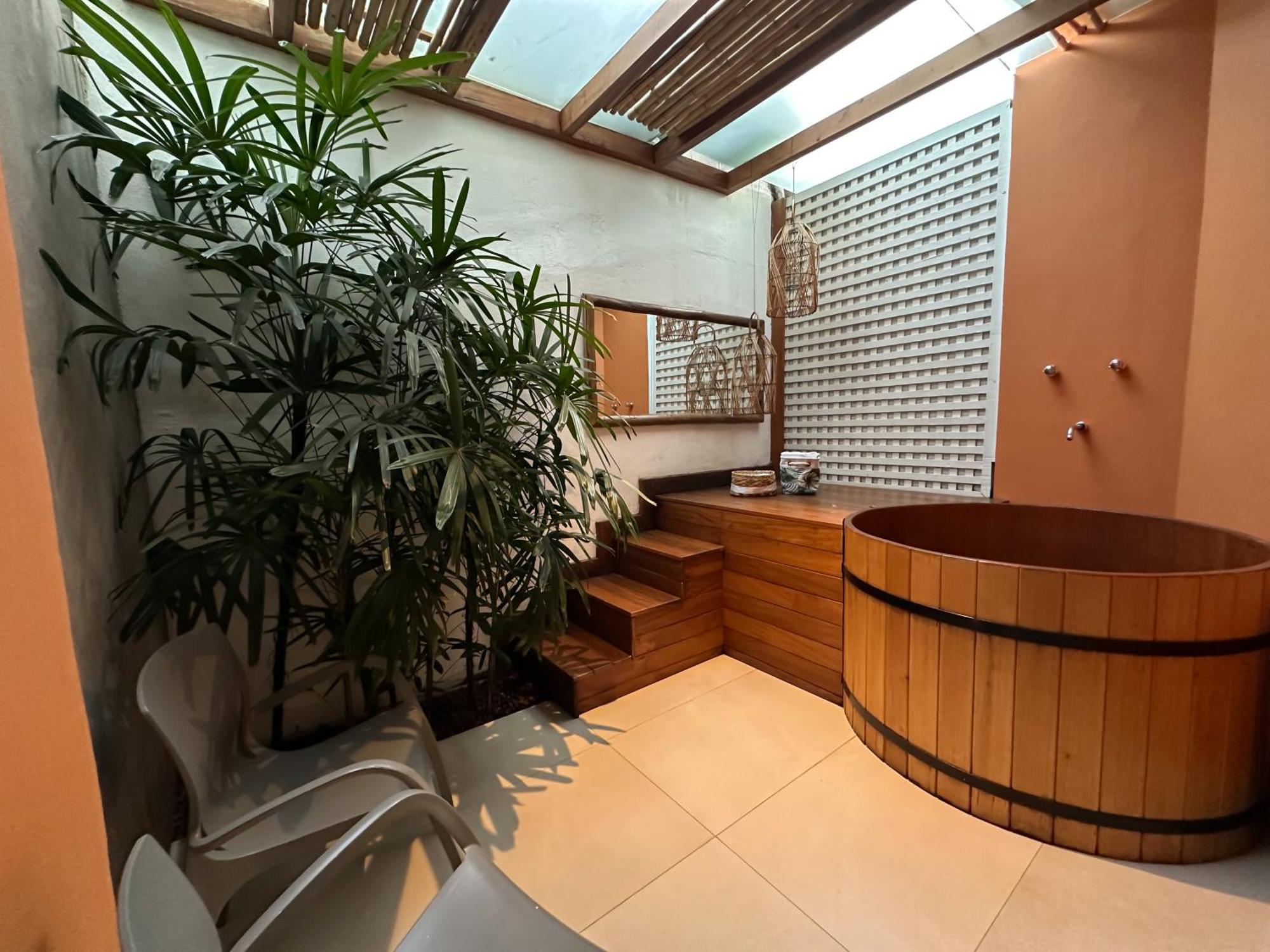 Deluxe Suite Internal View