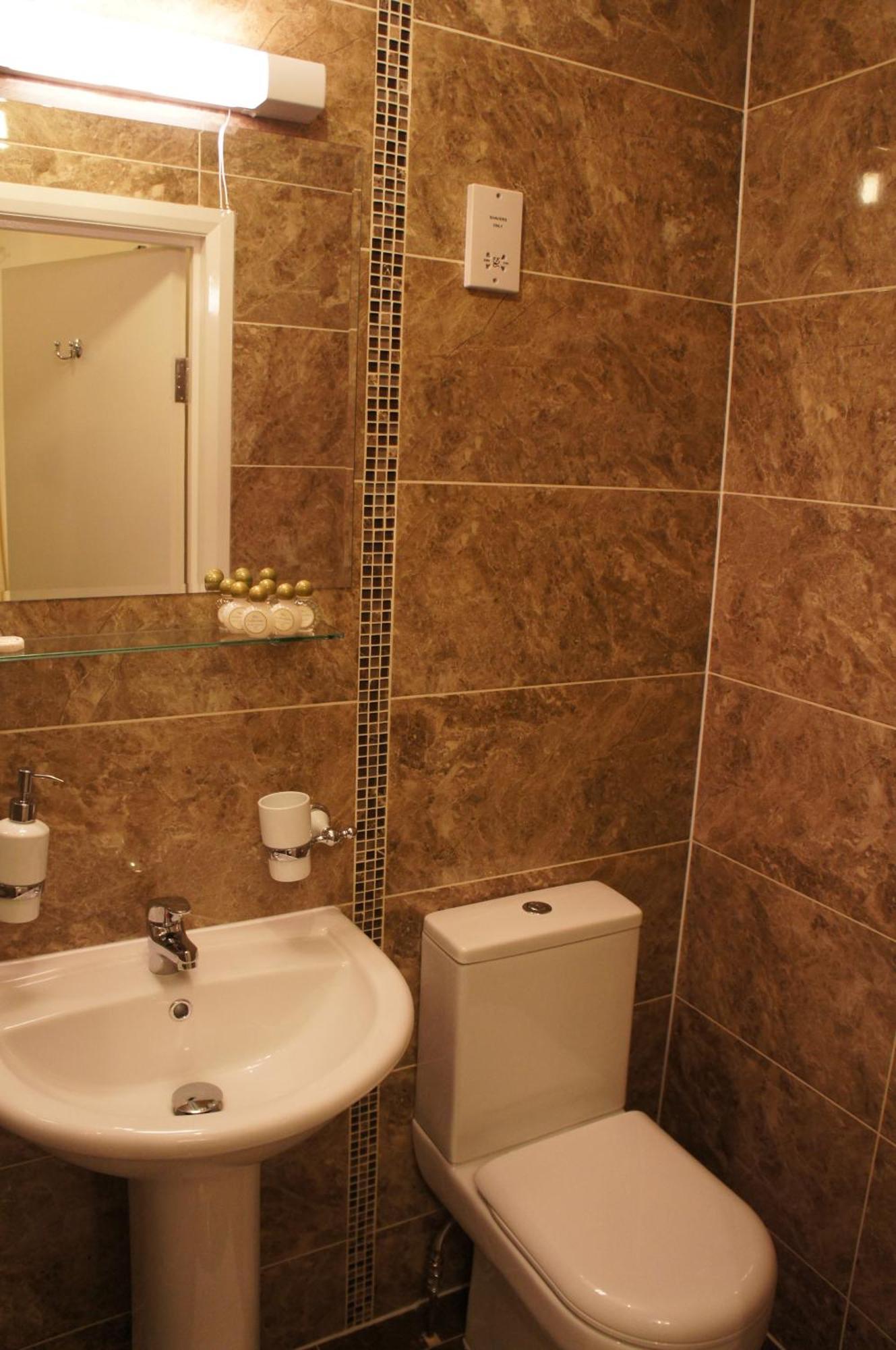 Double Room Private Bathroom