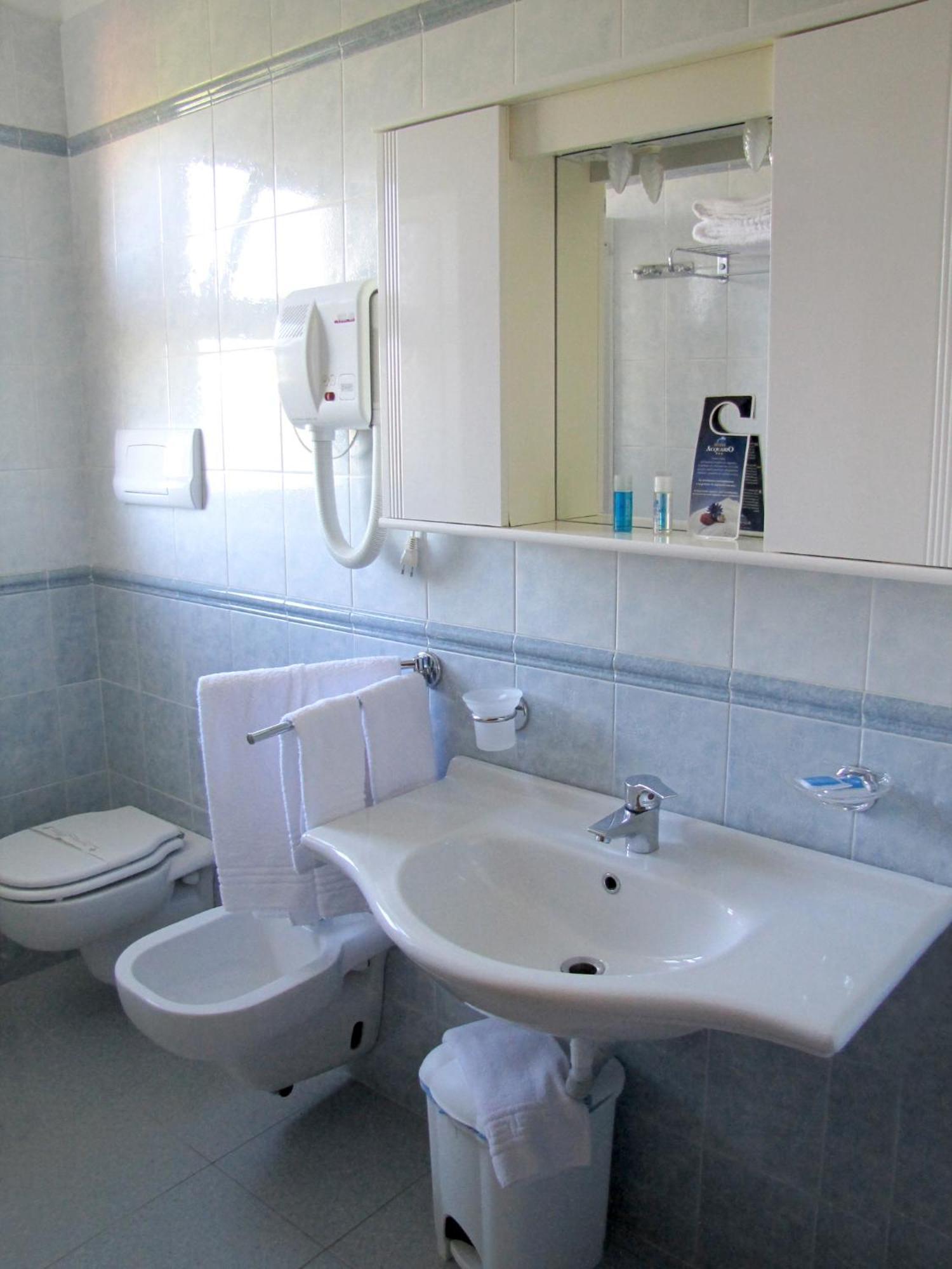 Double or Twin Room Sea View