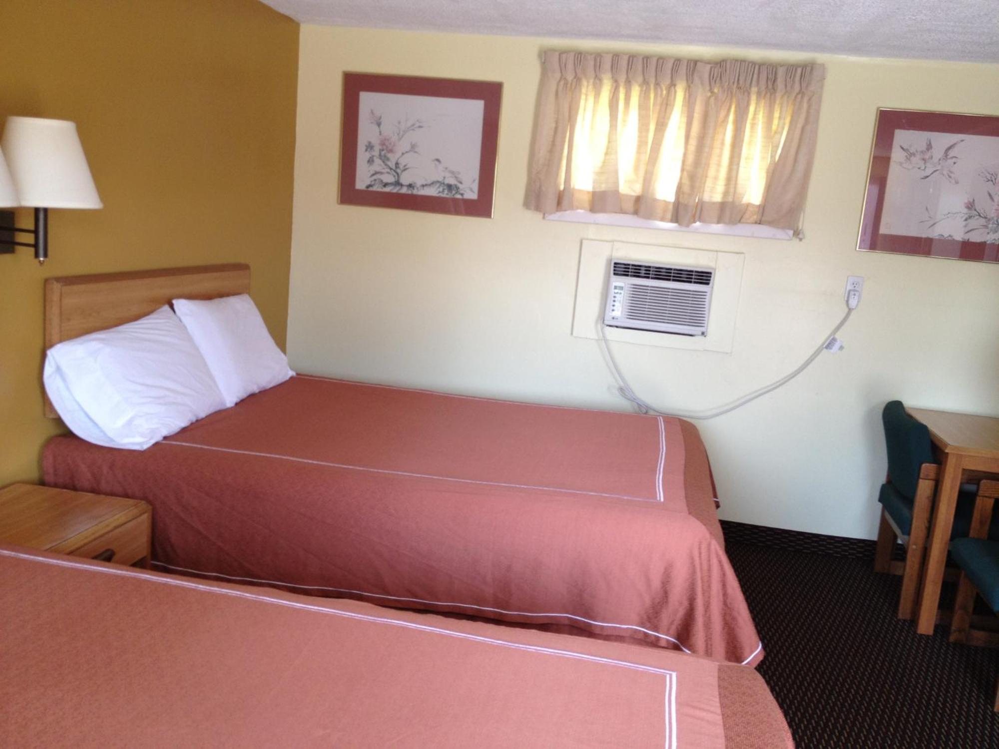 Queen Room Two Queen Beds Non-Smoking
