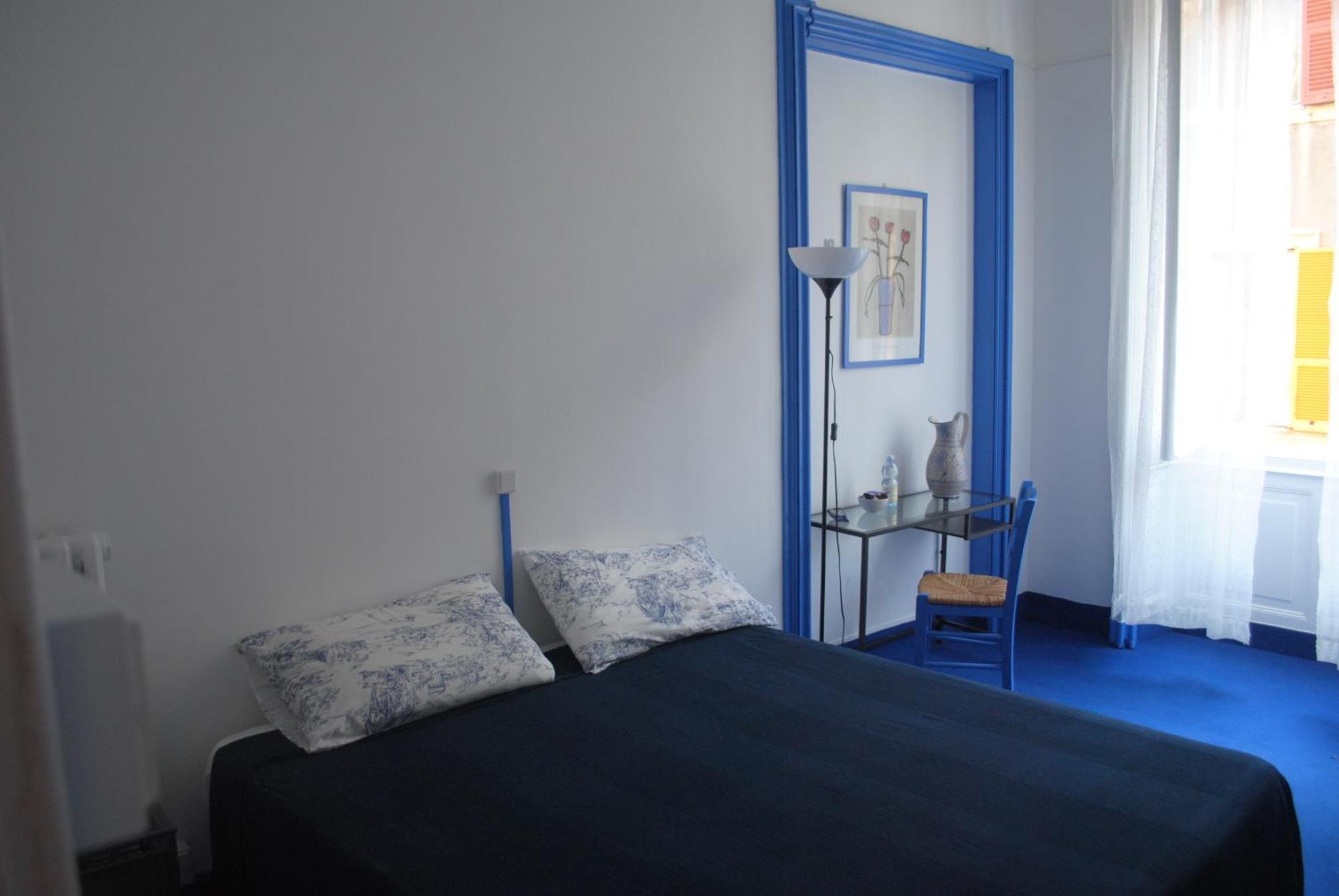Double or Twin Room Bathroom