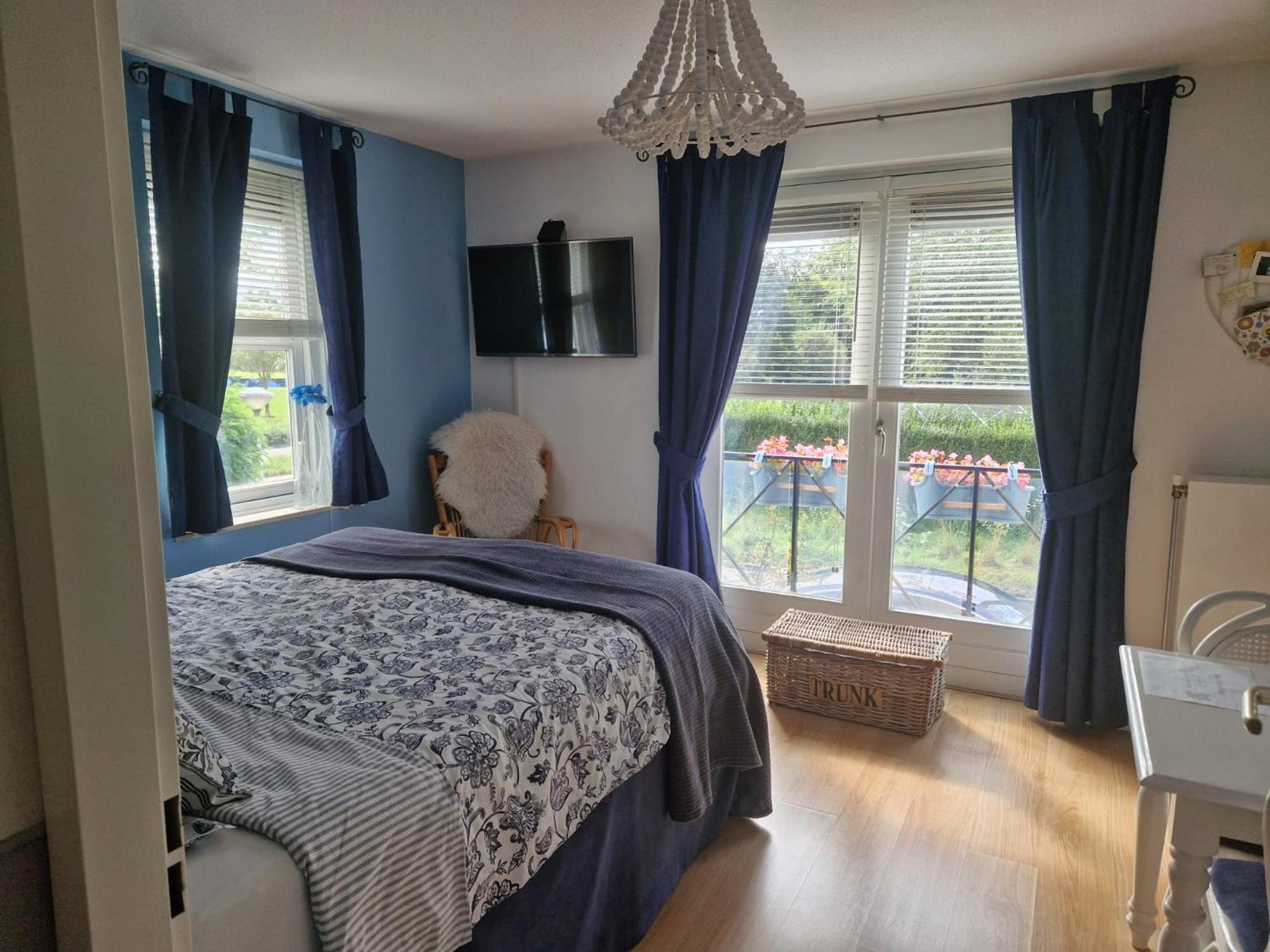 Double Room Private Bathroom
