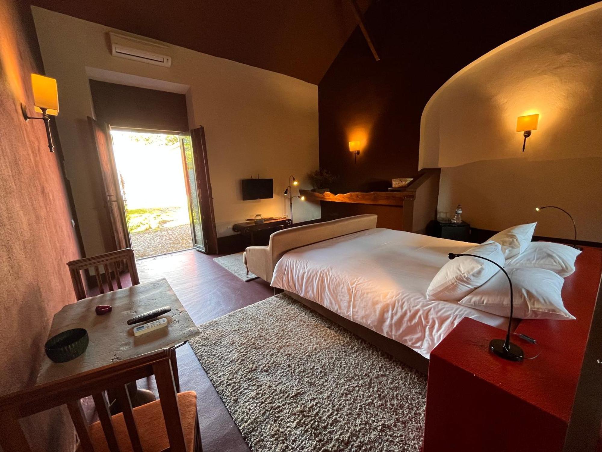 Suite Castle,1580834797:JPEG