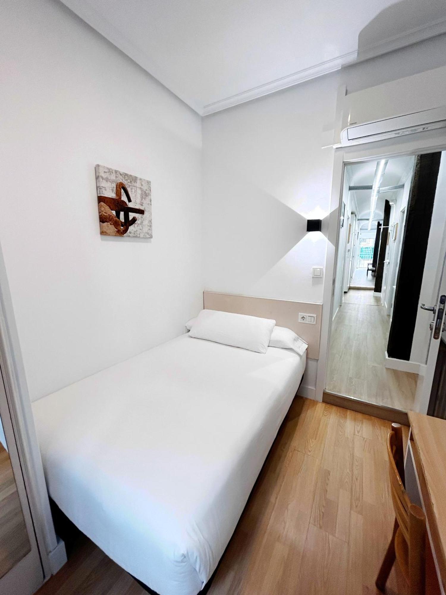 Single Room Balcony