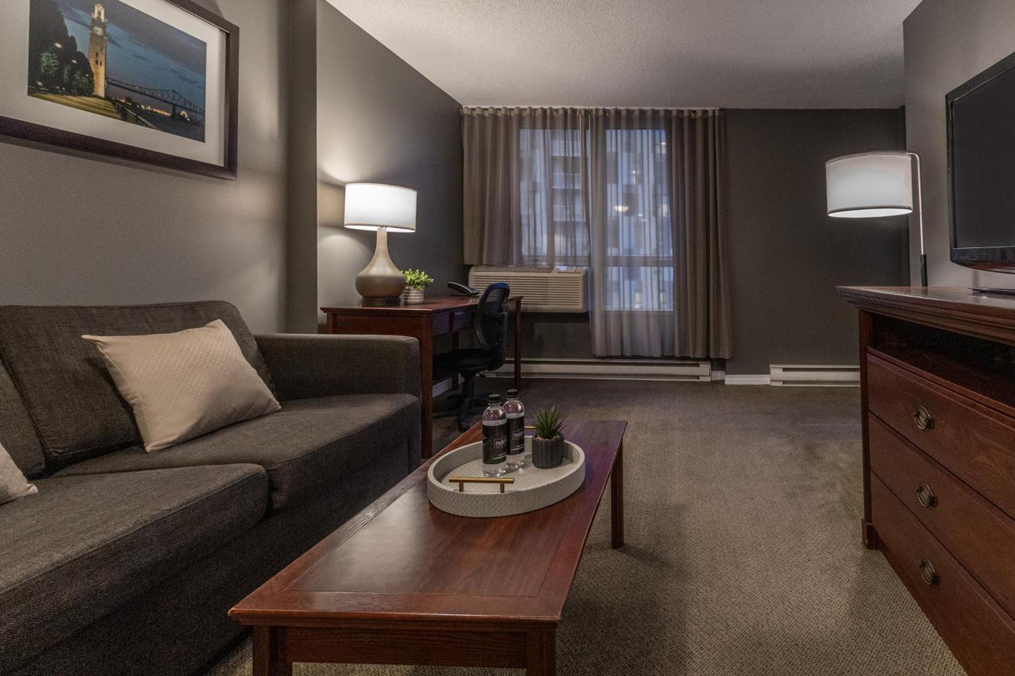 Queen Suite Balcony