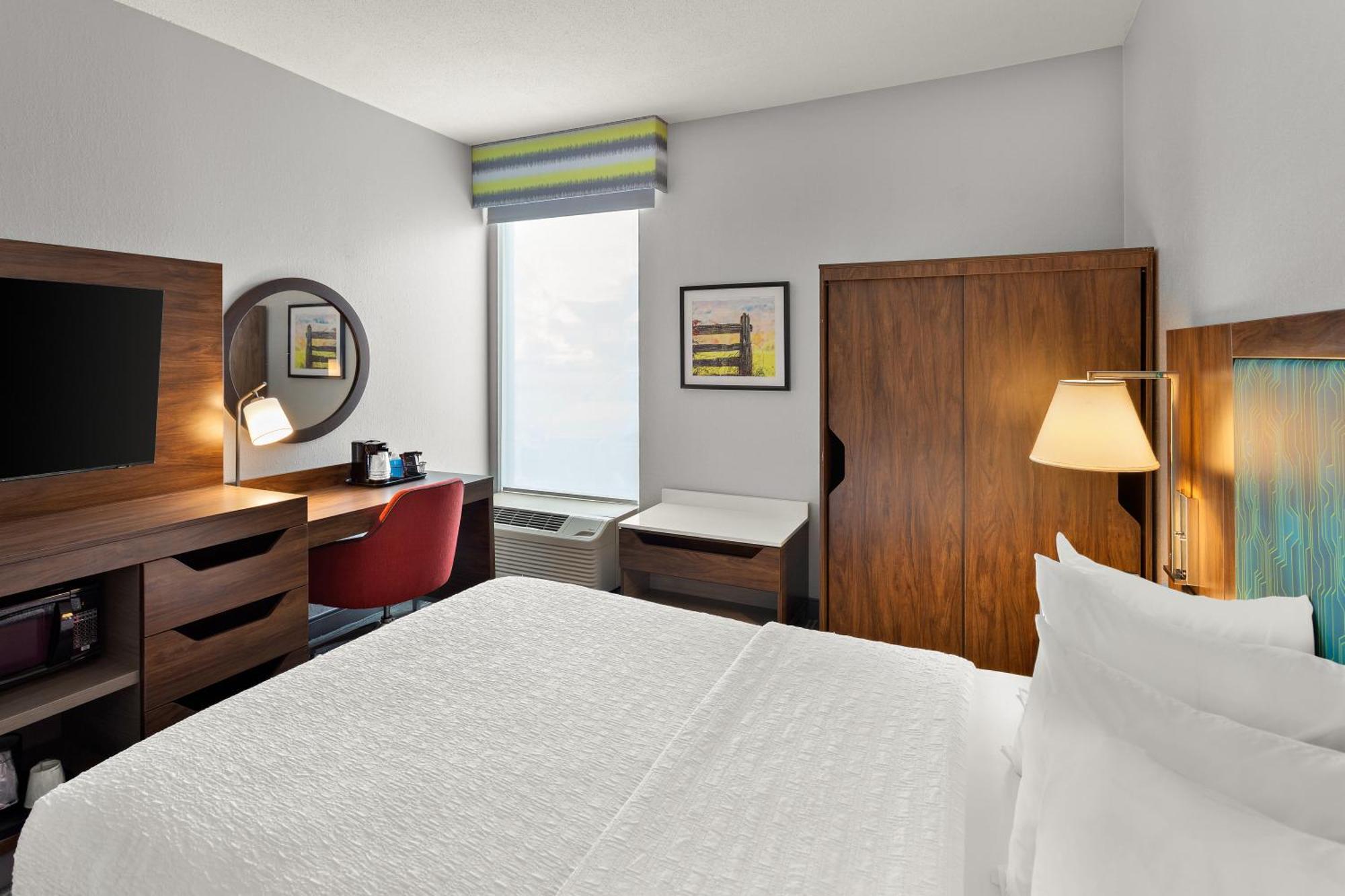 Double Room Bath Tub Mobility Accessible Non-Smoking