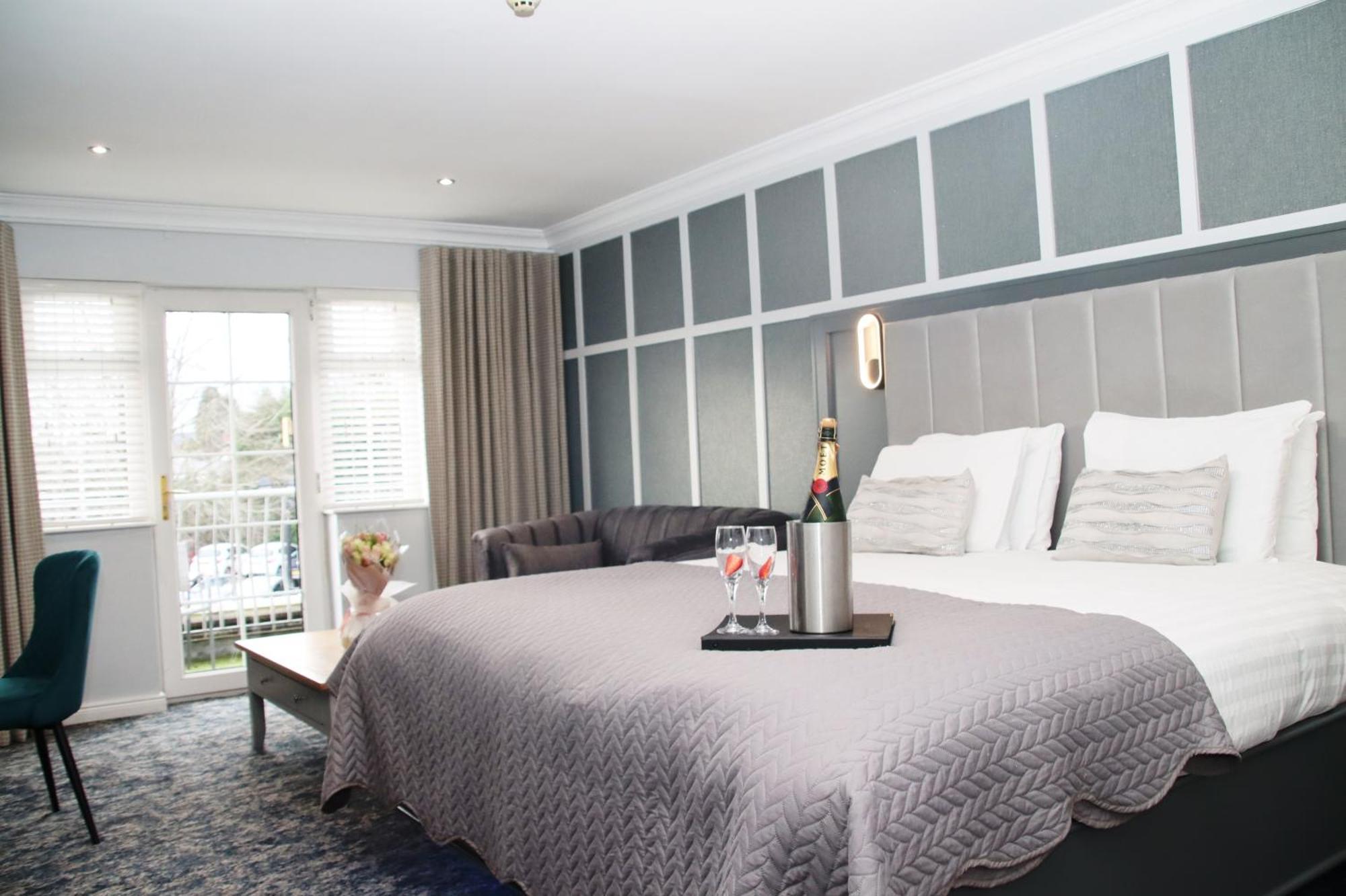 Superior King Room