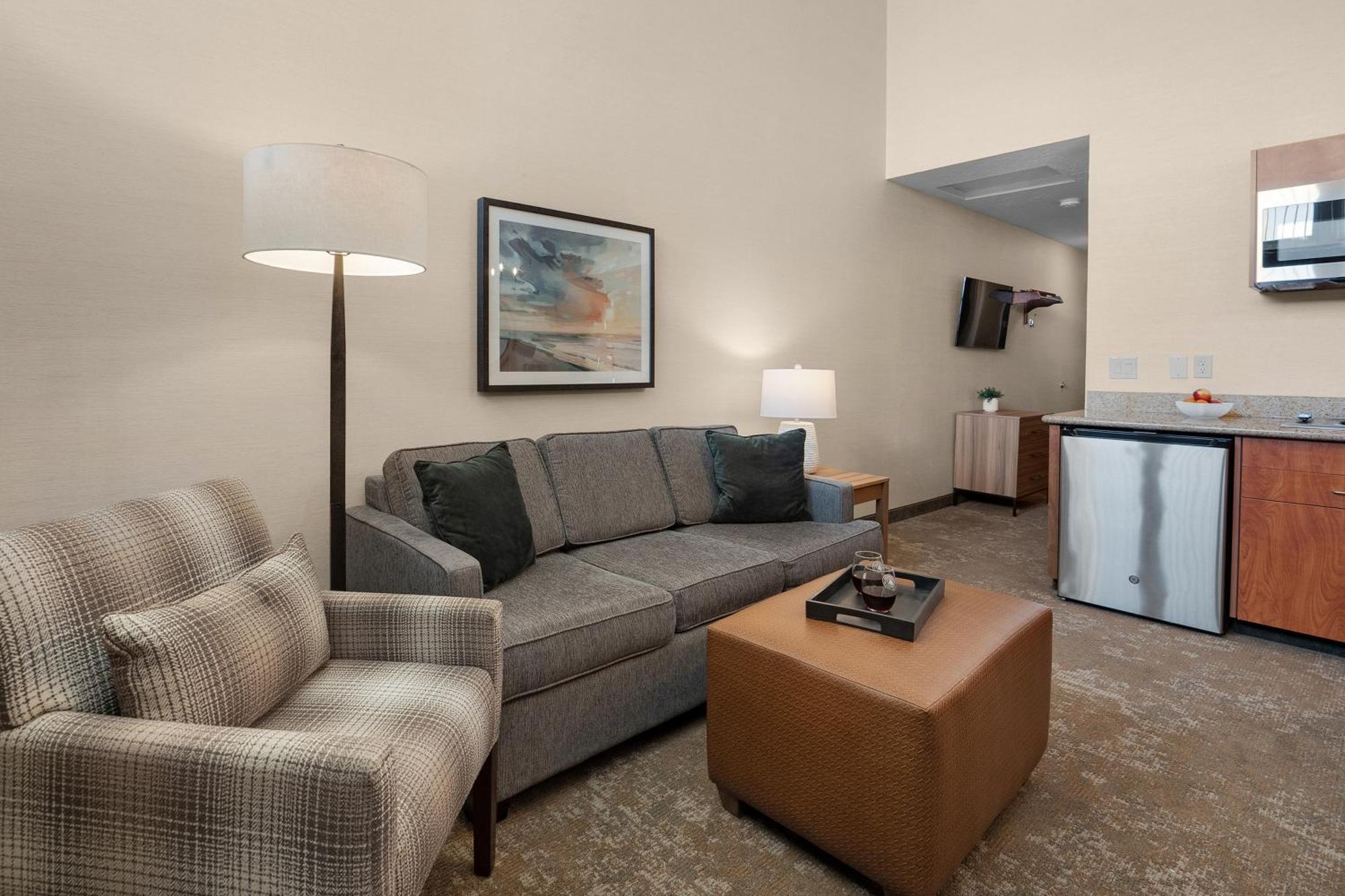 Queen Suite Oceanfront