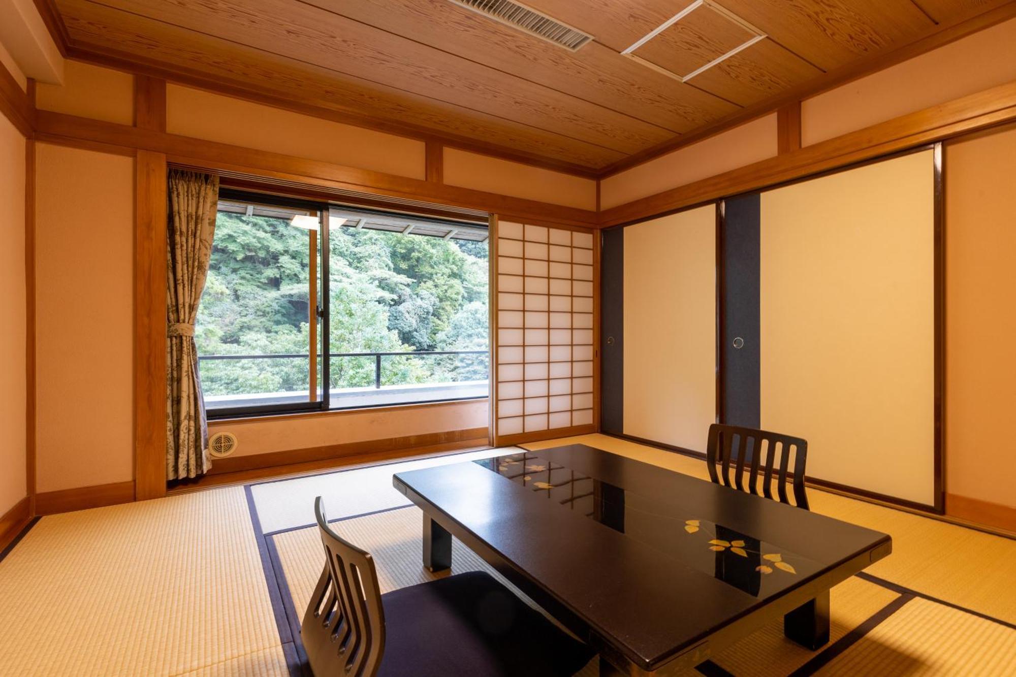 Japanese-Style Room