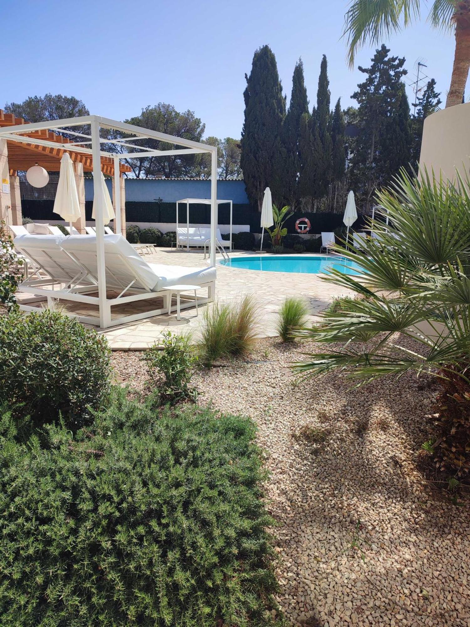Double Room Garden View