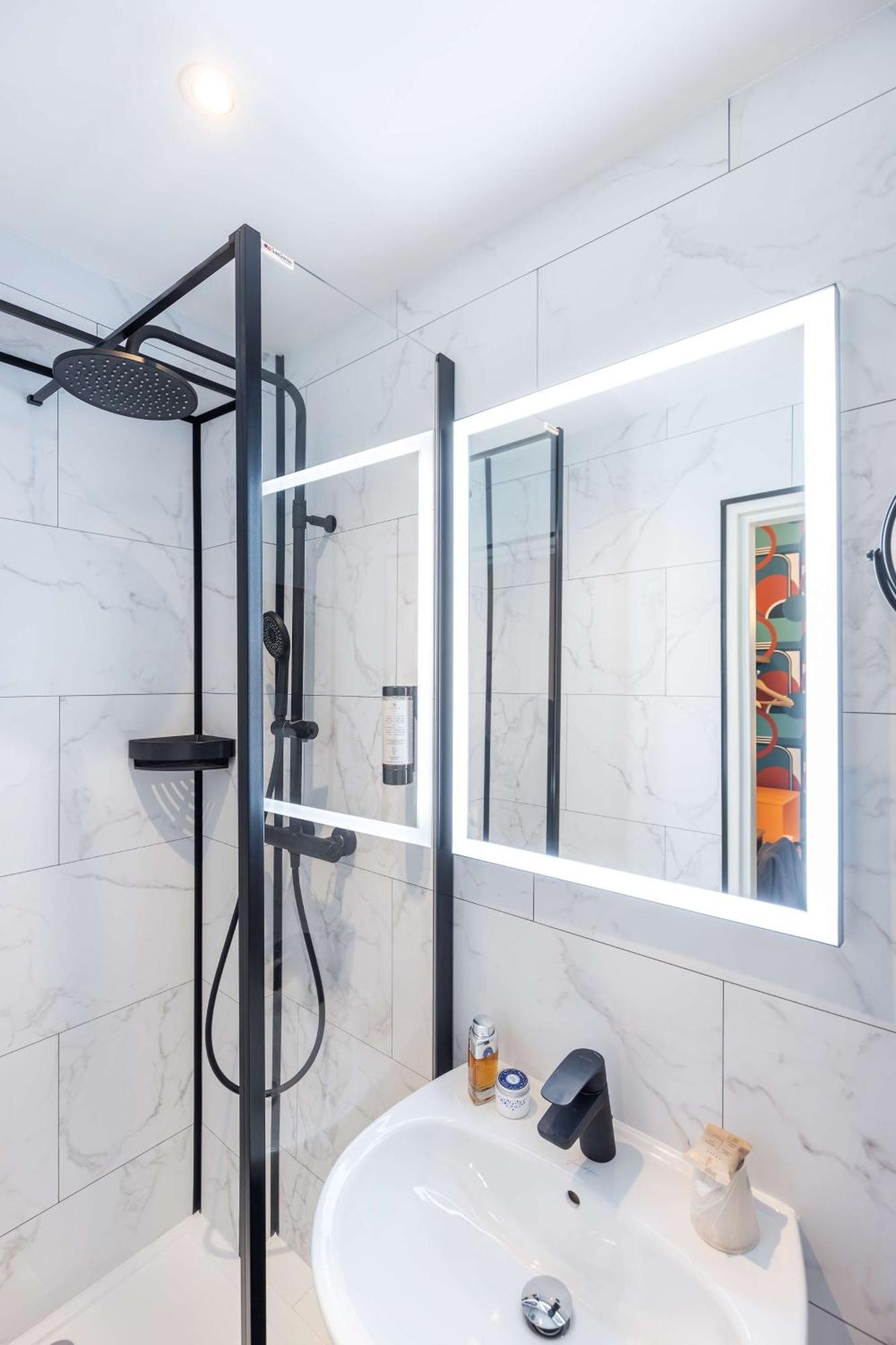 Superior Queen Room - Non-Smoking,1583651596:JPEG