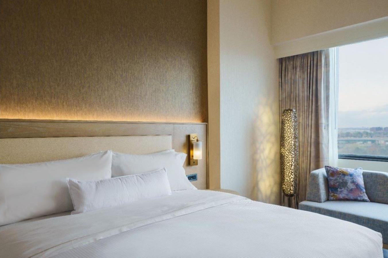 Room 2 Queen Beds