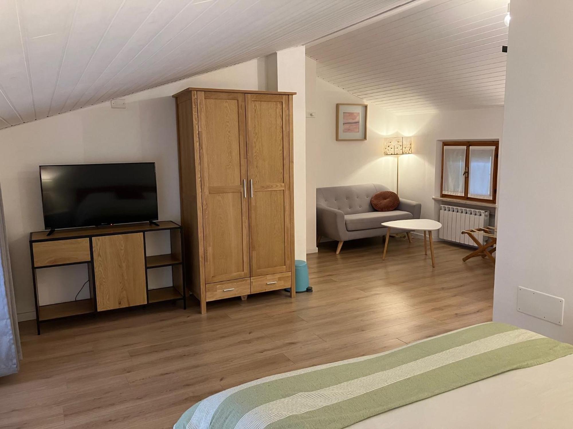 Large Double Room