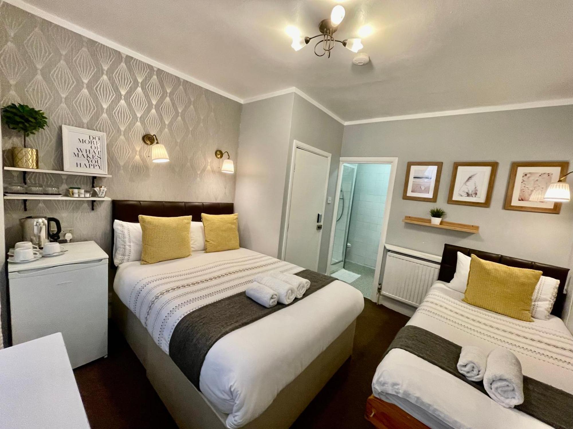 Basic Triple Room