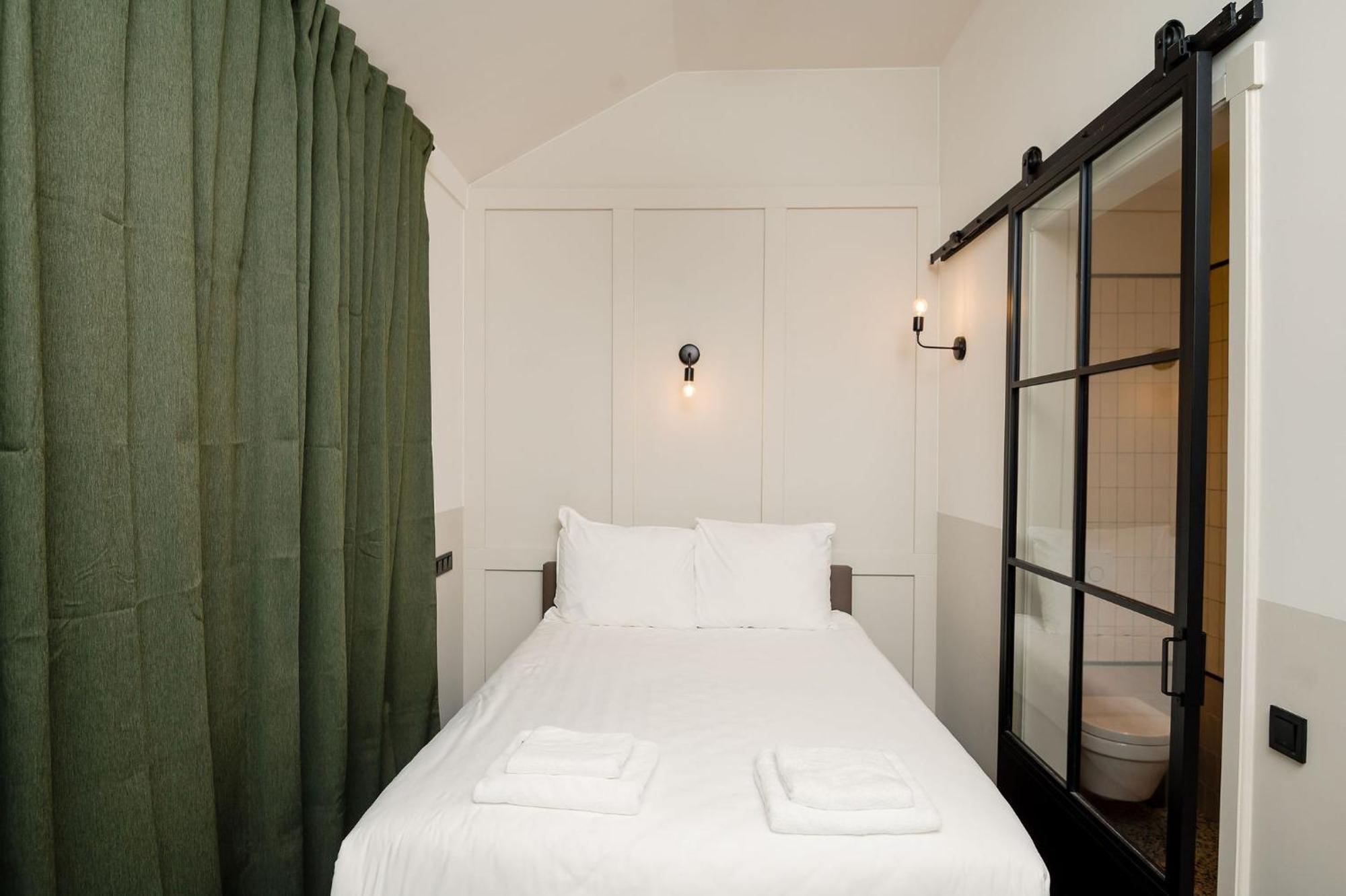 Tiny Room