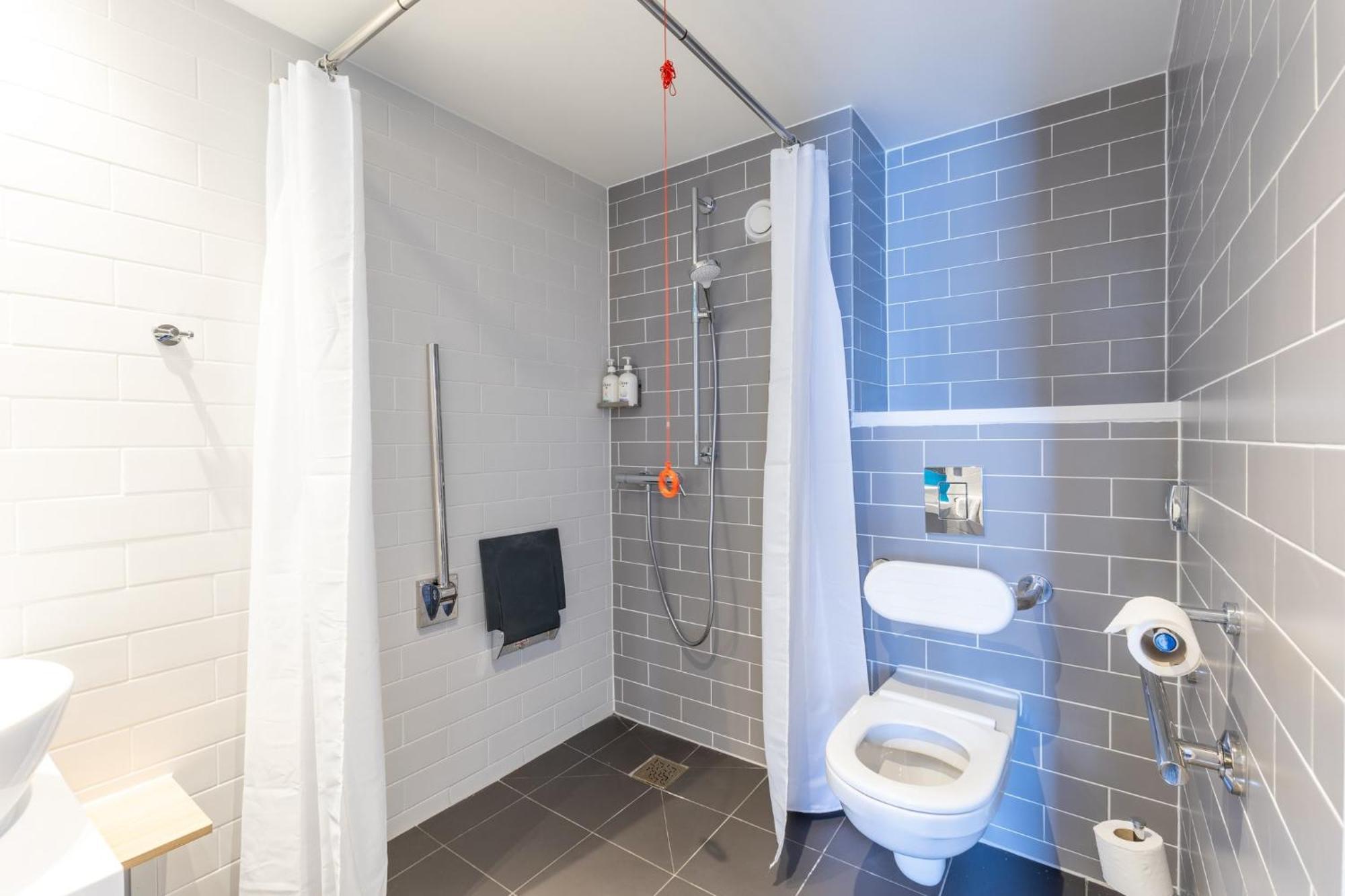 Double Room Hot Accessible