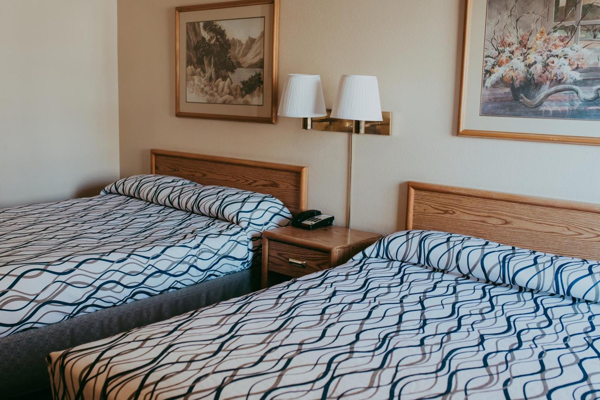 Queen Room Two Queen Beds