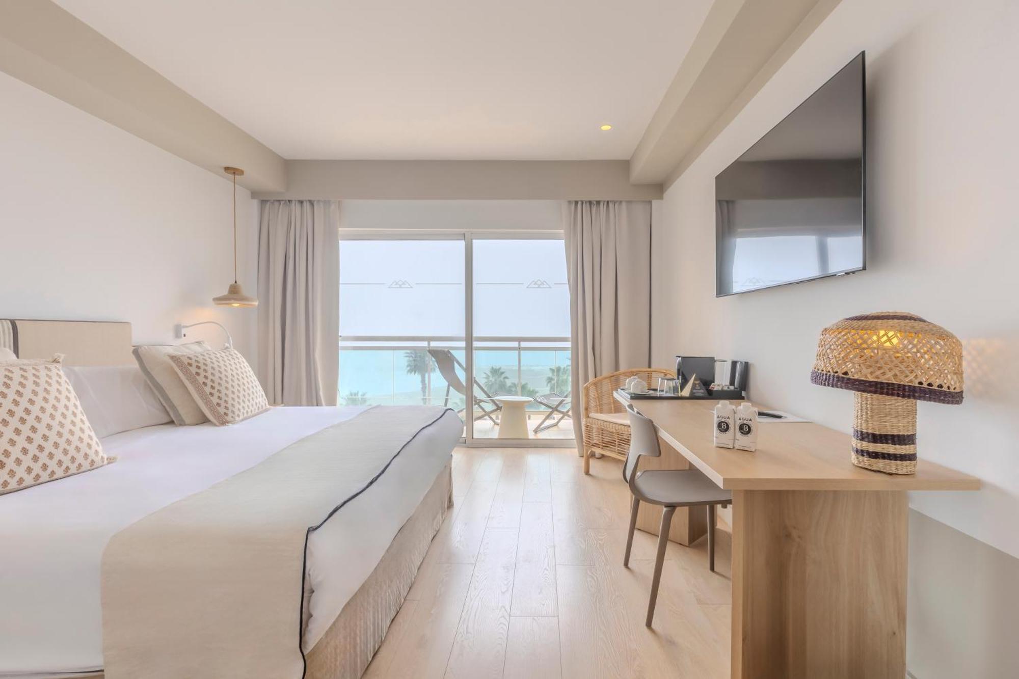 Superior Double or Twin Room Sea View