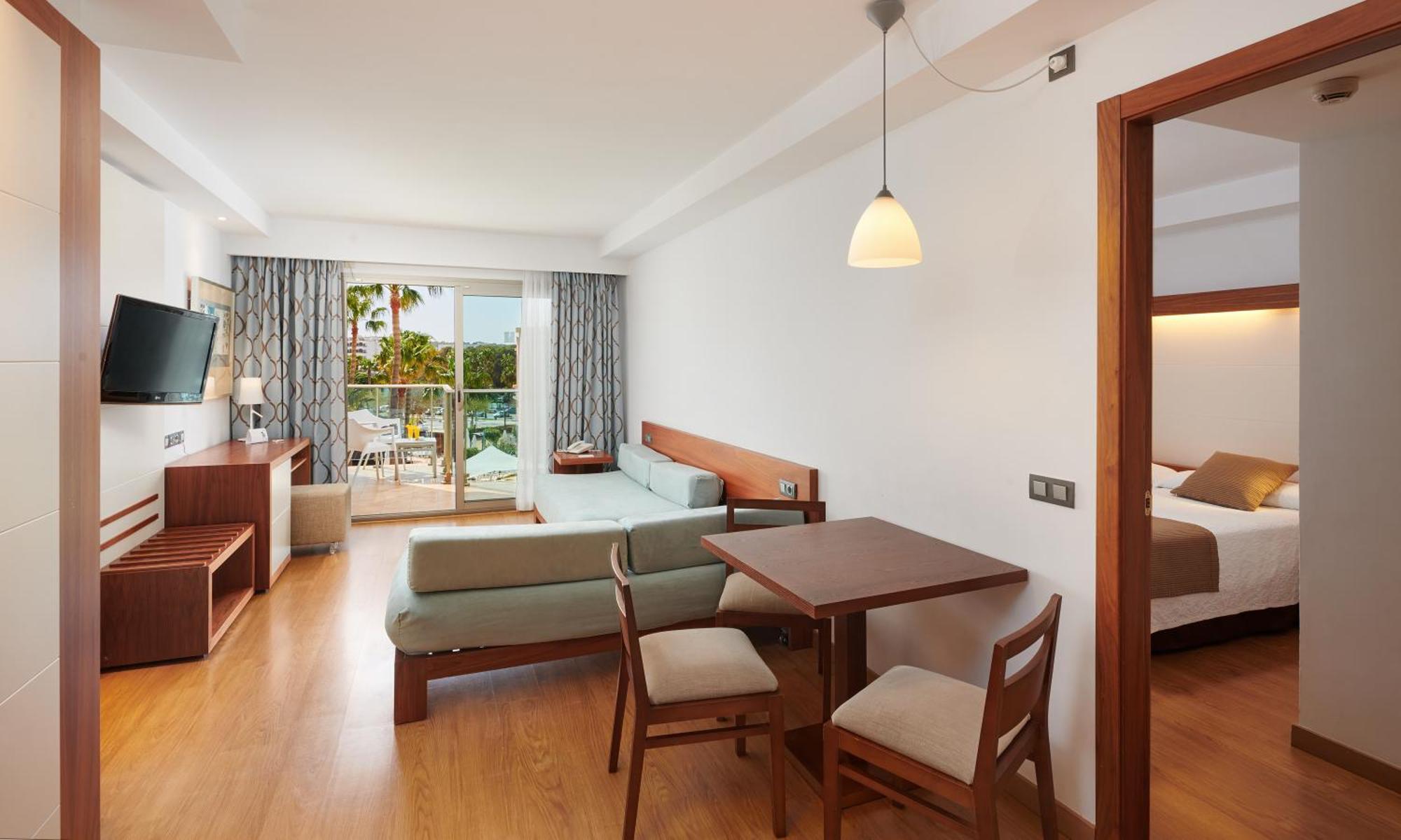 One-Bedroom Standard Apartment