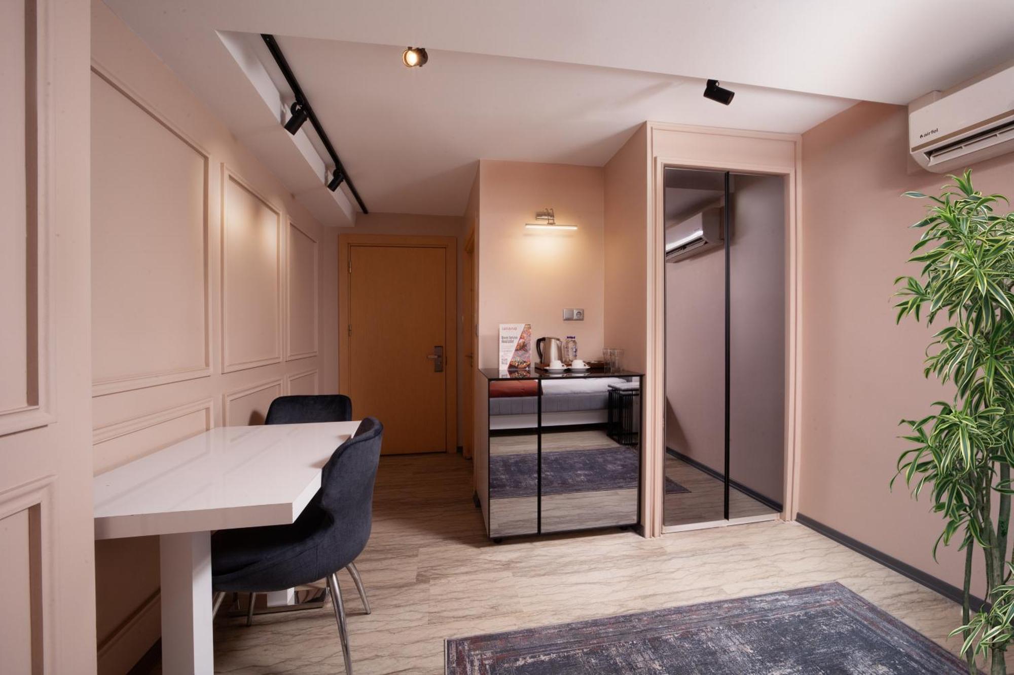 Standard Suite