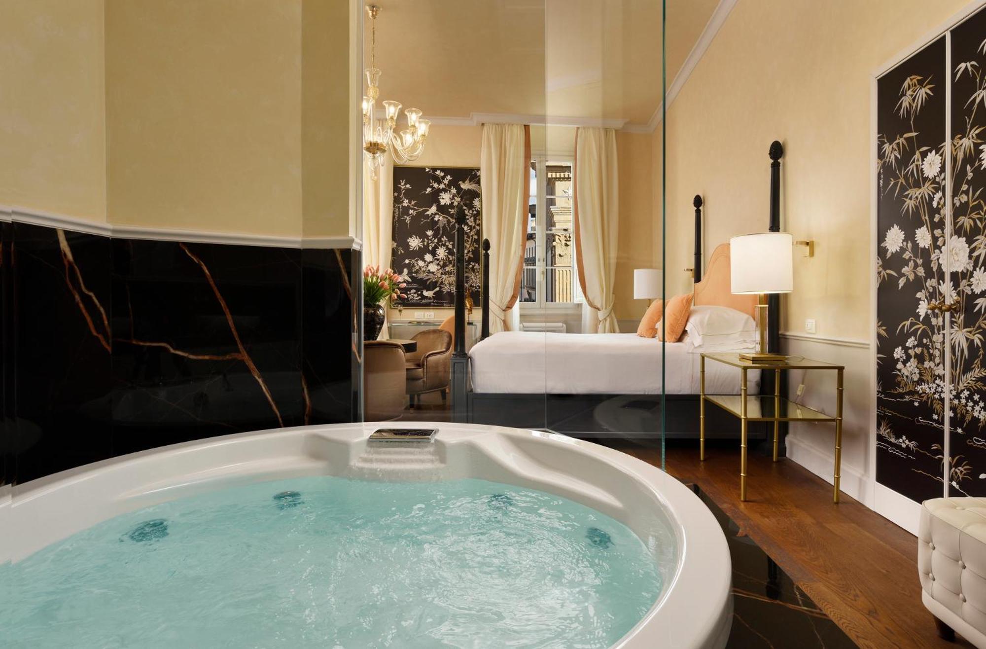 Luxury Suite