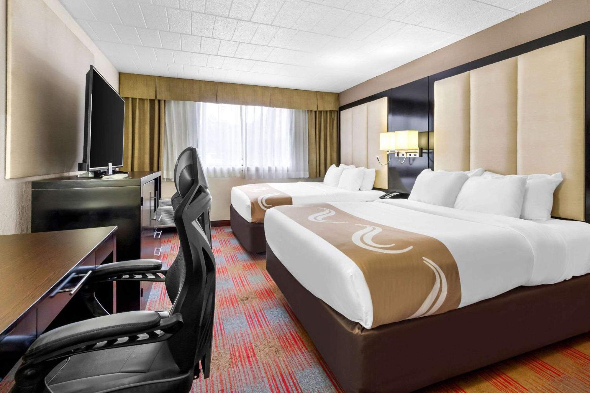 Queen Room Two Queen Beds Non-Smoking