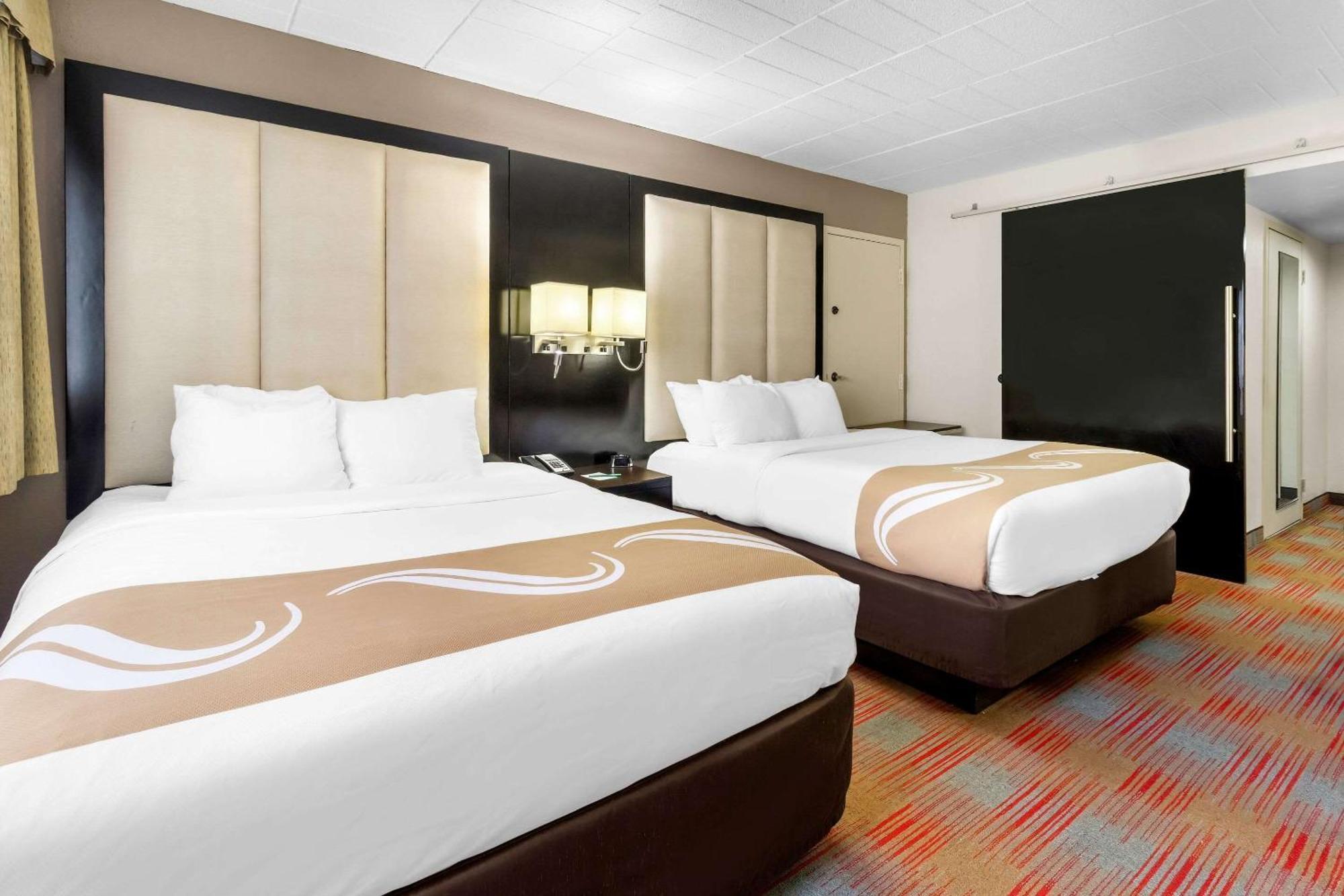 Queen Room Two Queen Beds Non-Smoking