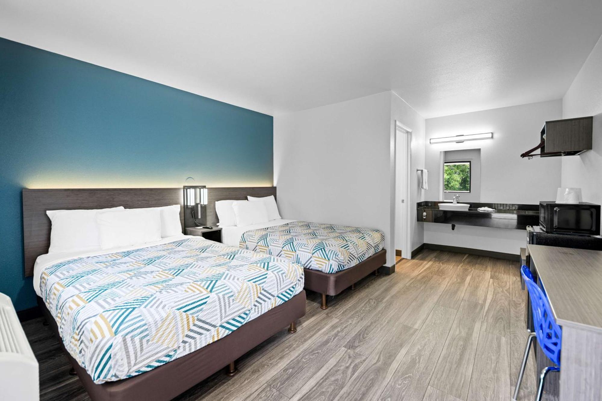 Quadruple Room Non-Smoking
