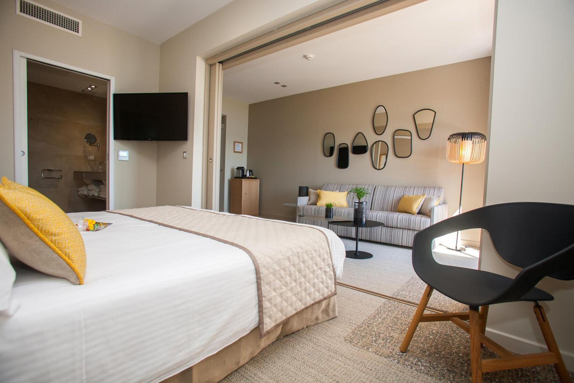 Deluxe Double or Twin Room Sea View