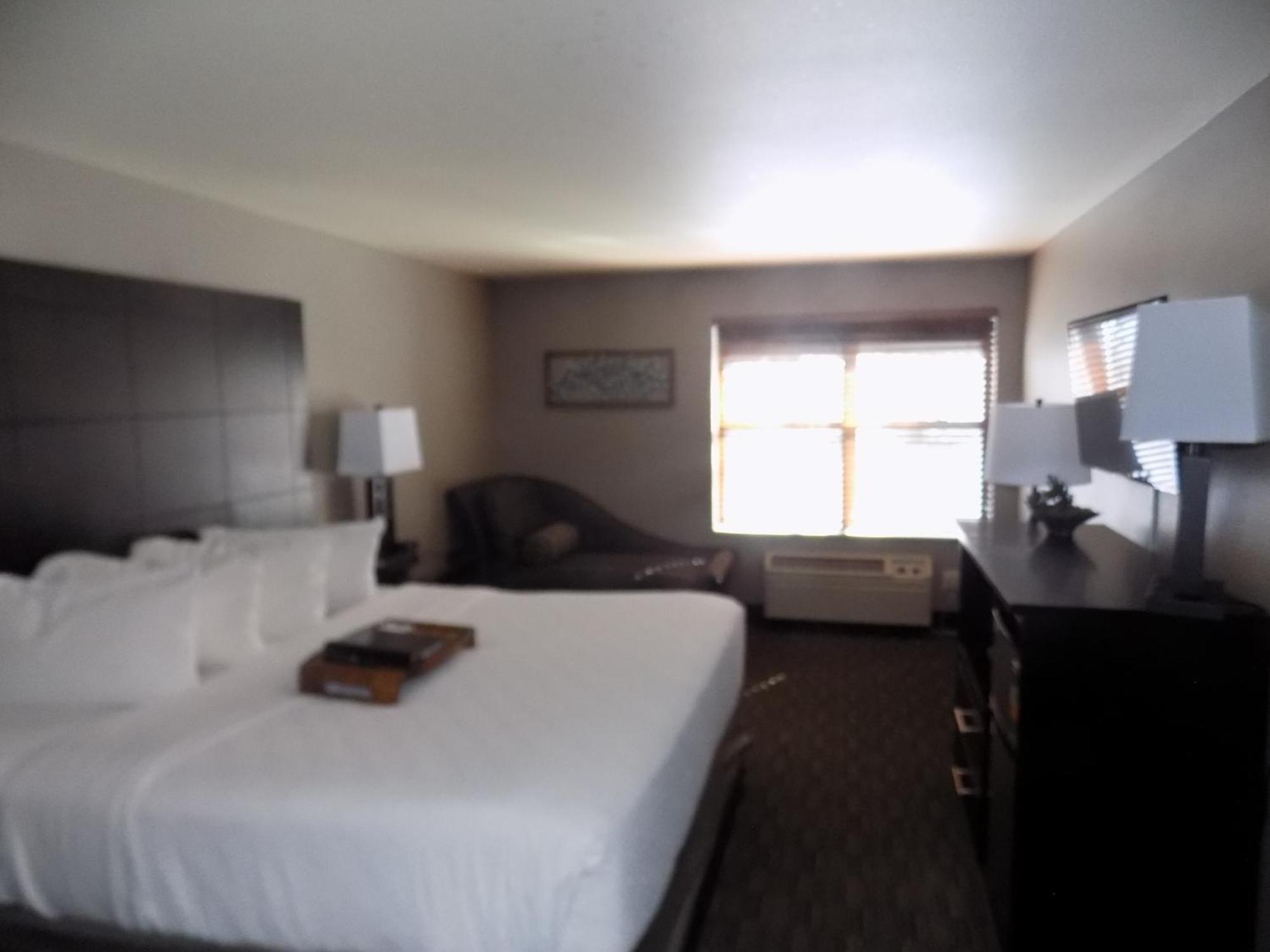 Standard King Room