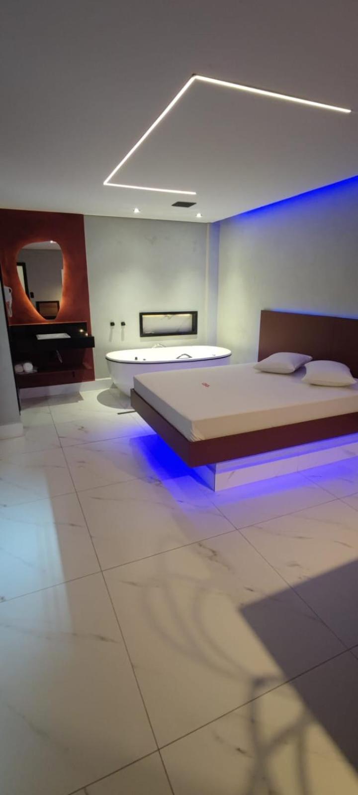 Suite Hot Tub