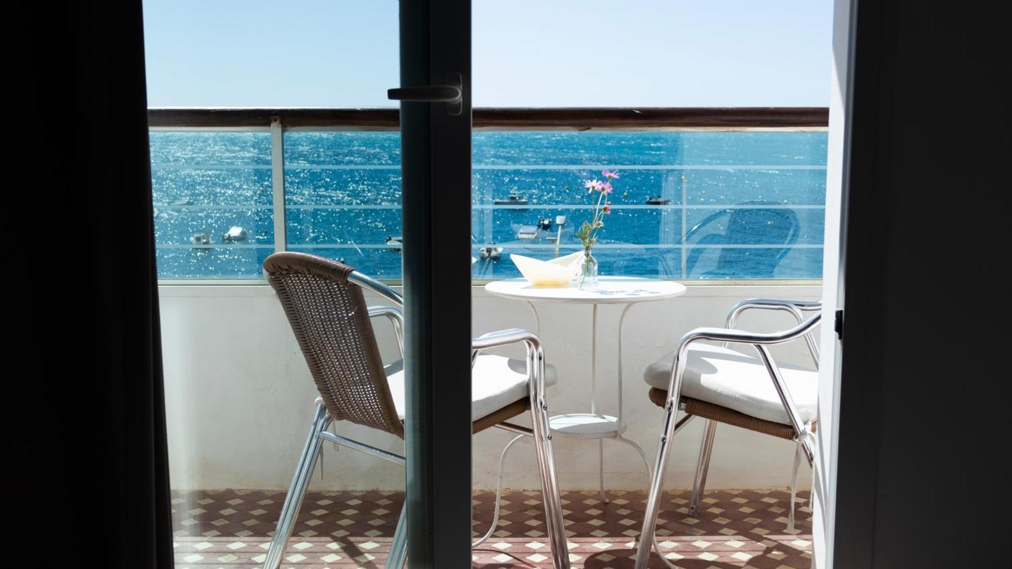 Superior Double or Twin Room Sea View