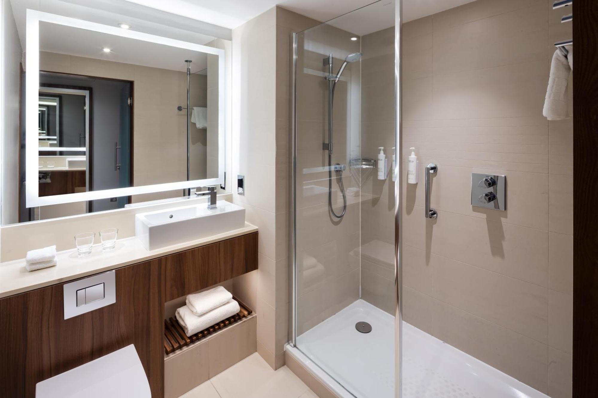 Premium Twin room, Guest room,  Twin/Single Bed(s),1585489852:JPEG