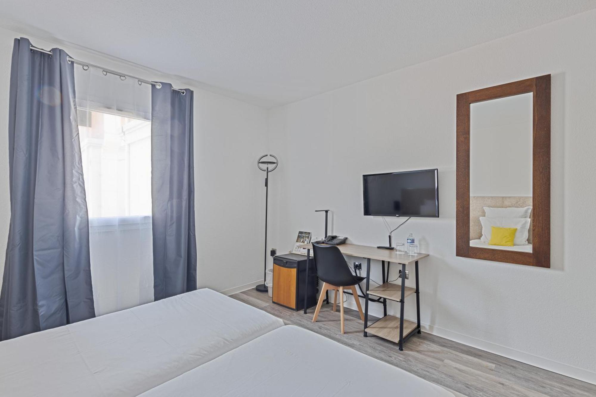 Standard Twin Room,1585494240:JPEG