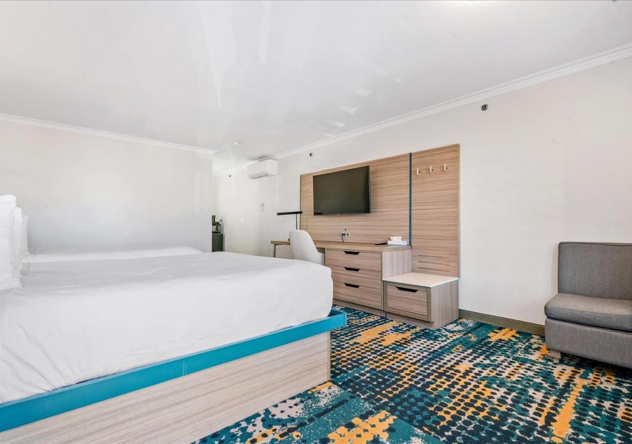 Queen Room Two Queen Beds Ocean View