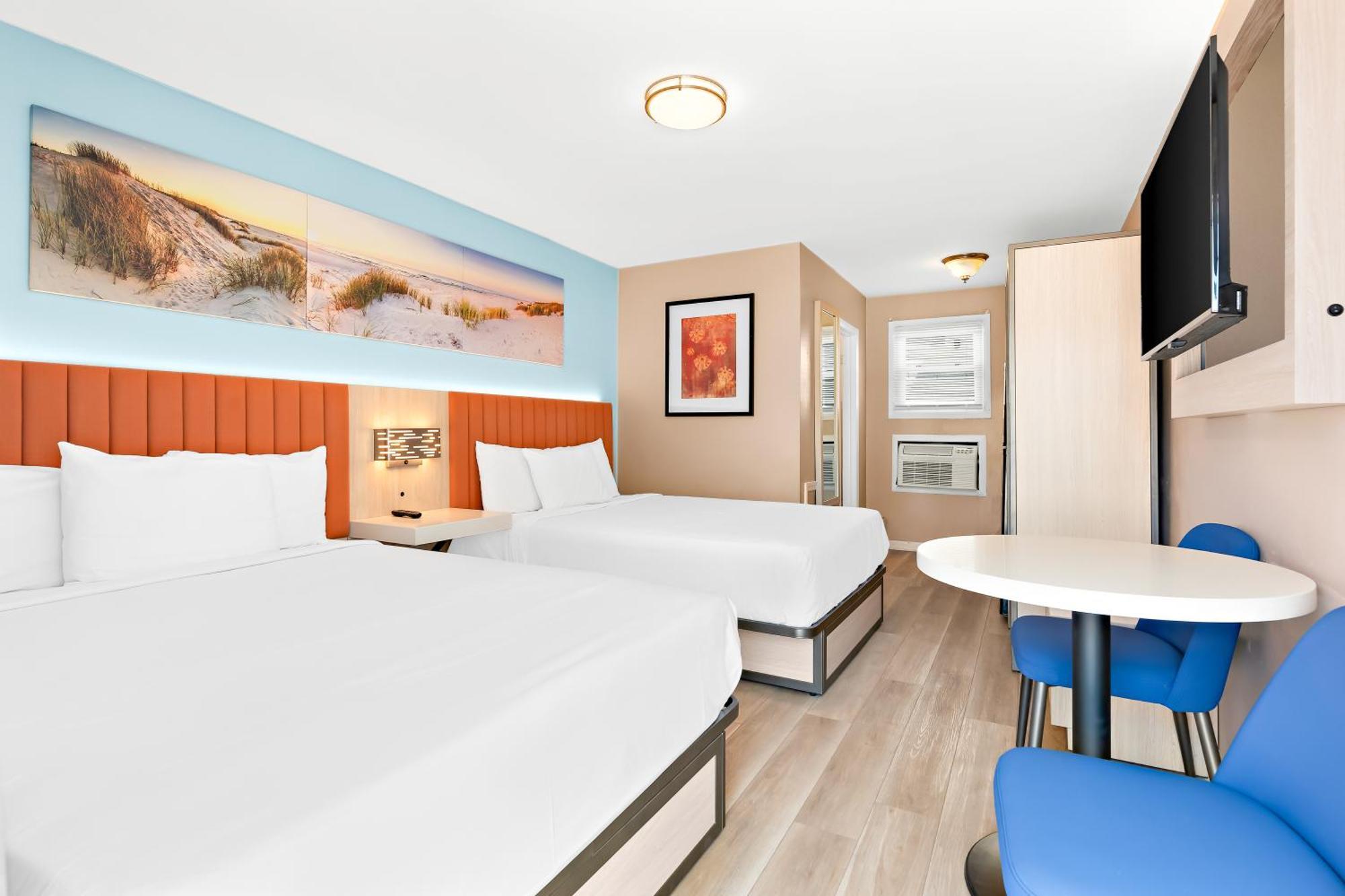 Deluxe Queen Room
