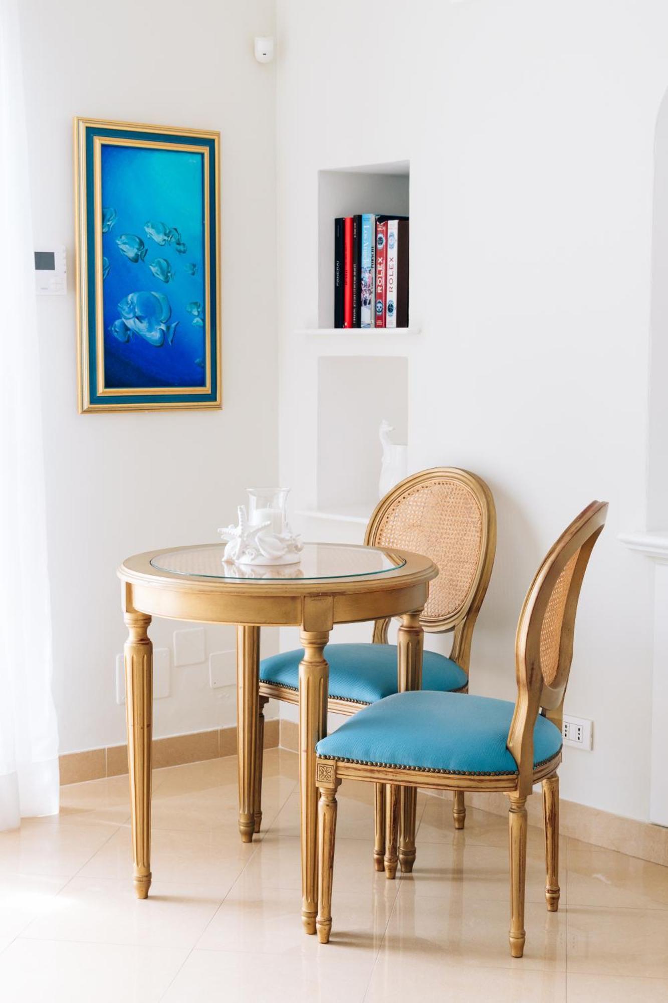 One-Bedroom Apartment Terrace Sea View