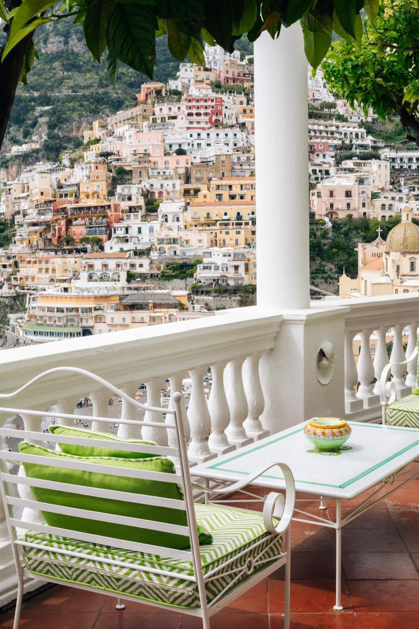 Two-Bedroom Apartment Terrace Sea View