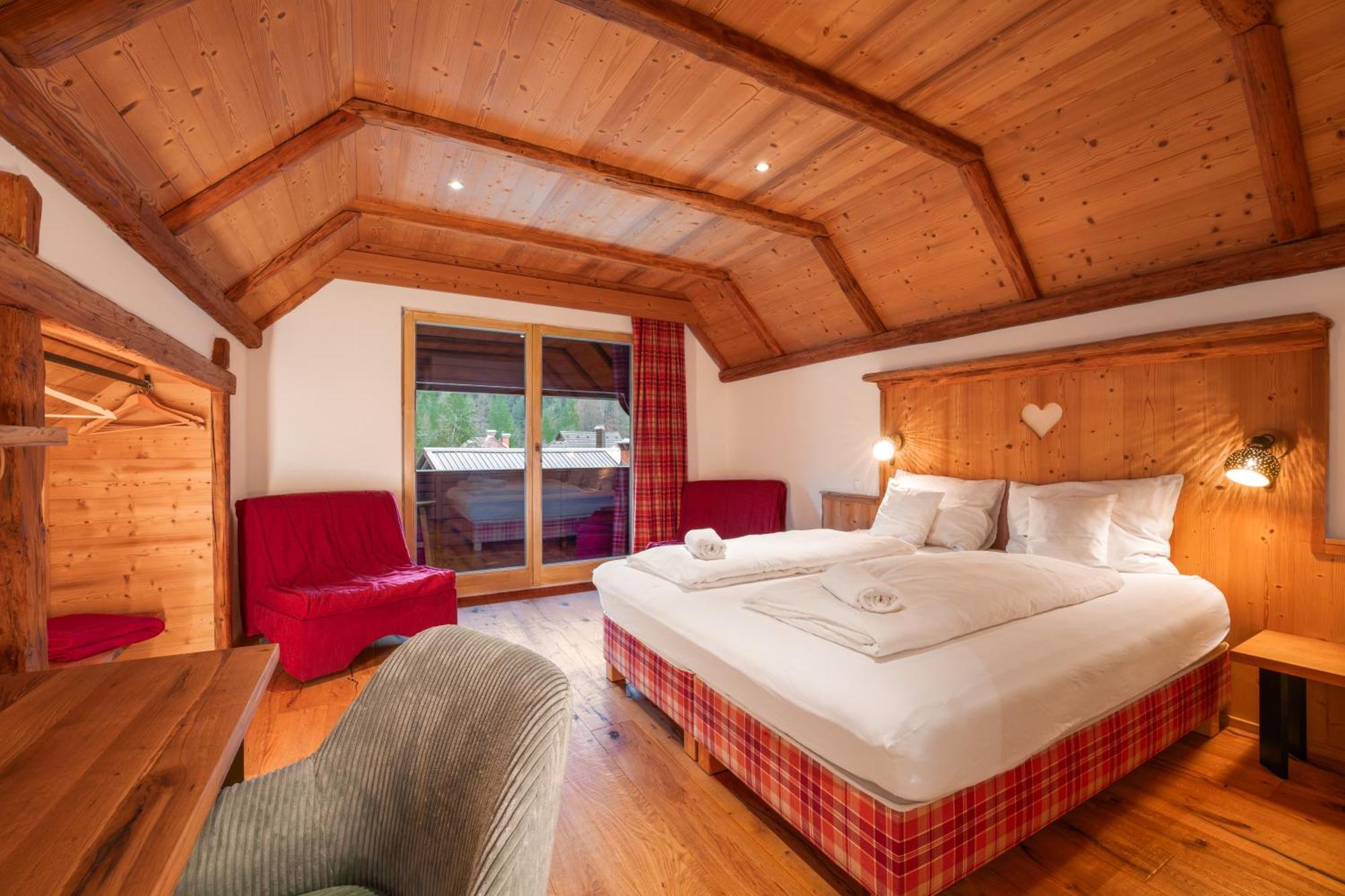 Double or Twin Room Balcony Mountain View