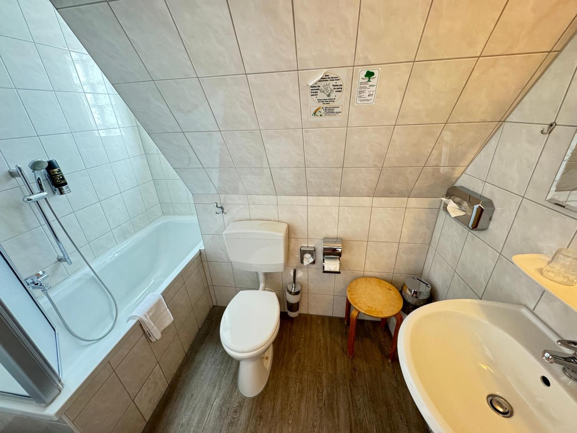 Standard Suite